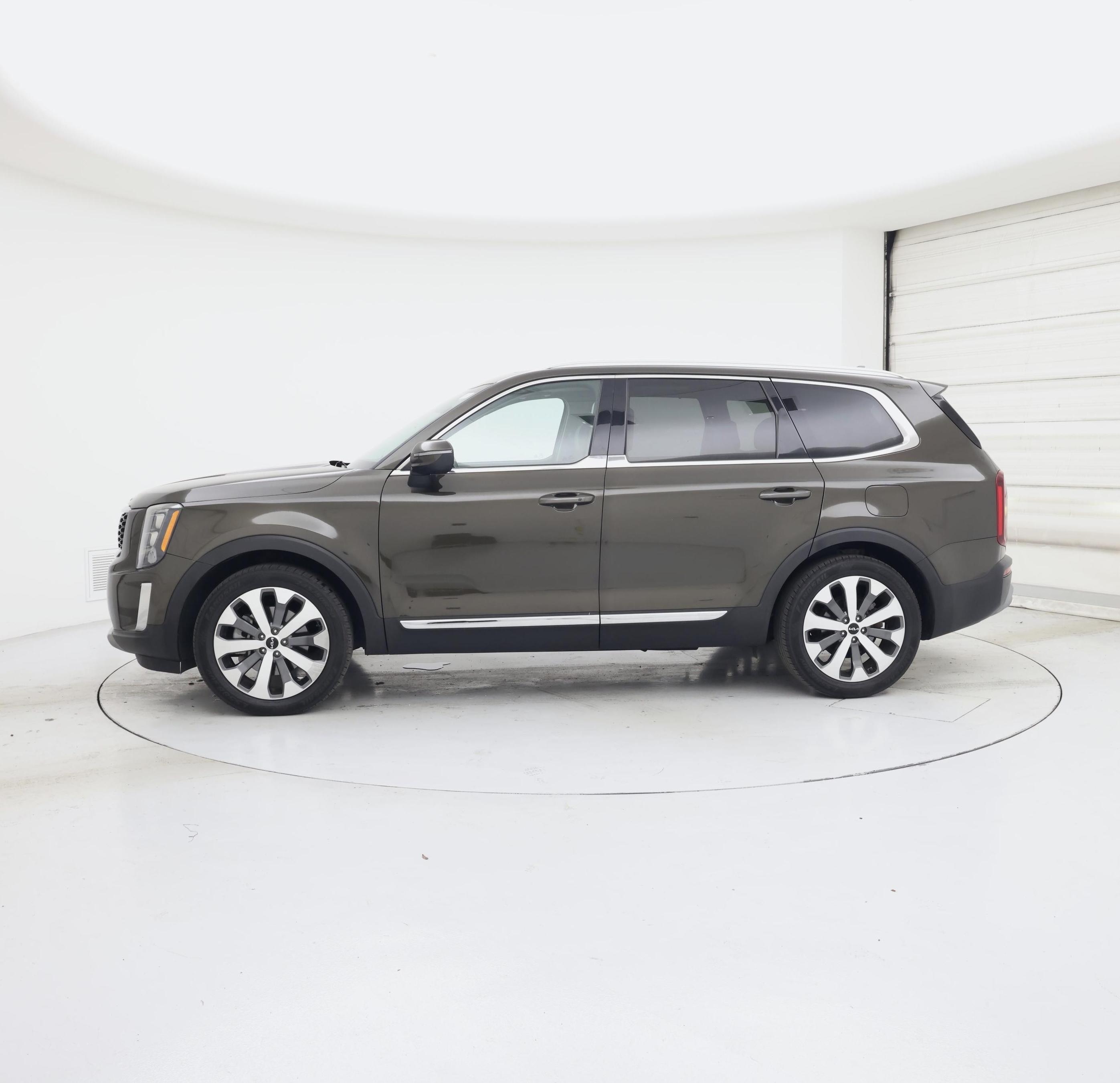 Thumbnail: 2022 Kia Telluride - 3