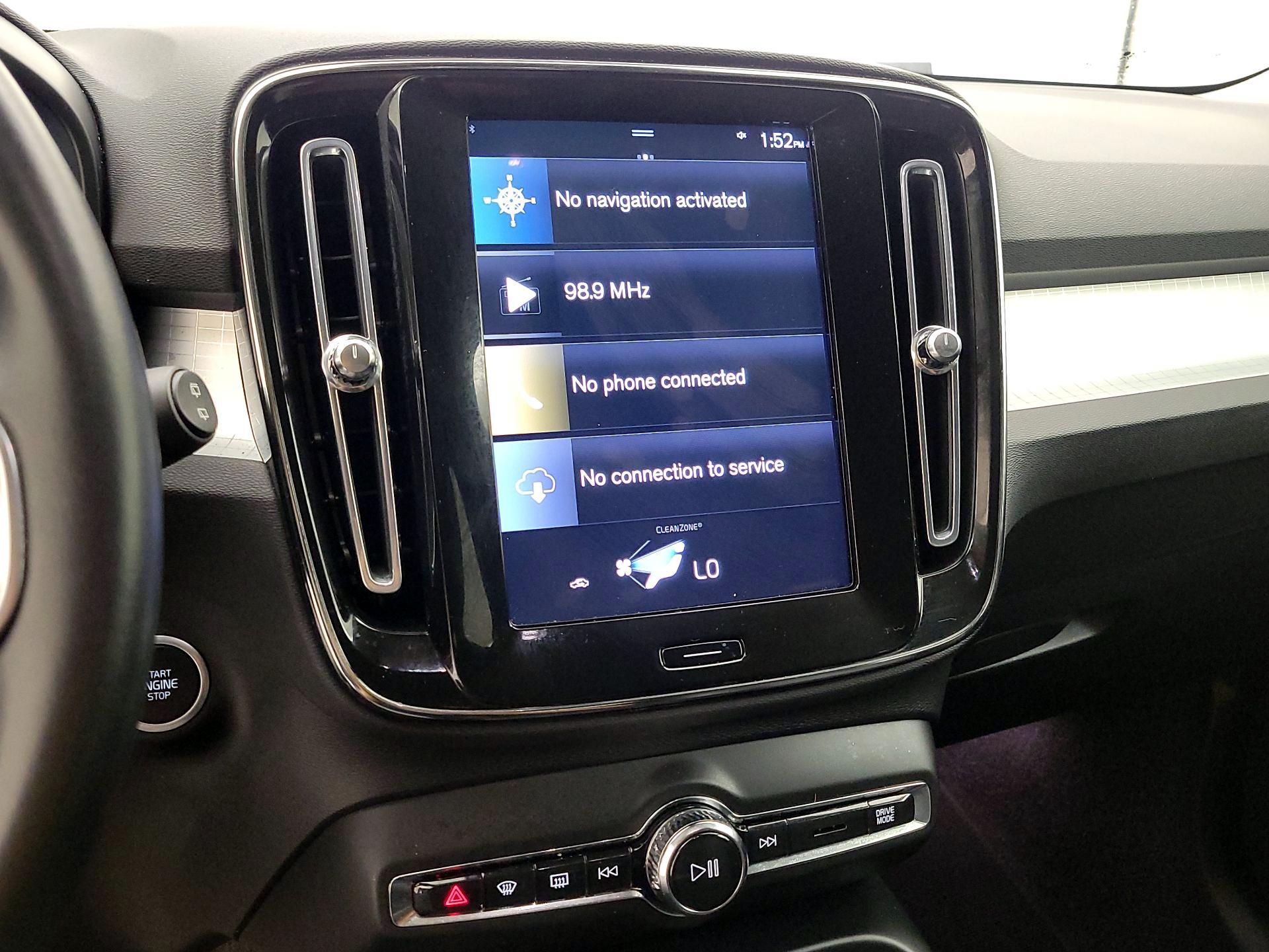 Thumbnail: 2021 Volvo XC40 - 15