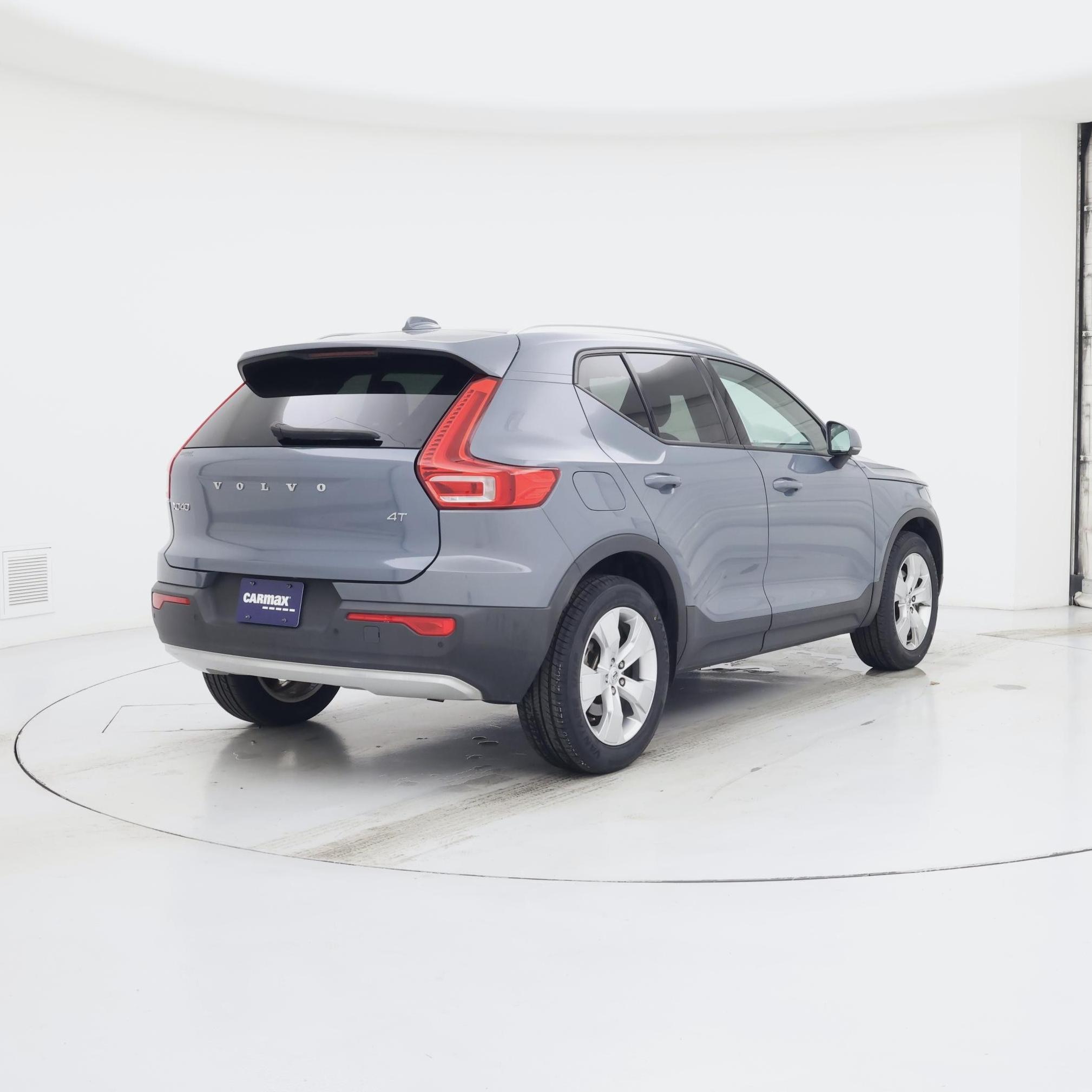 Thumbnail: 2021 Volvo XC40 - 8