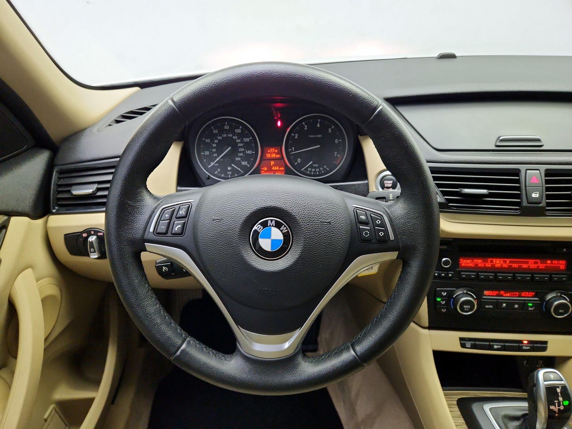 Thumbnail: 2015 BMW X1 - 10