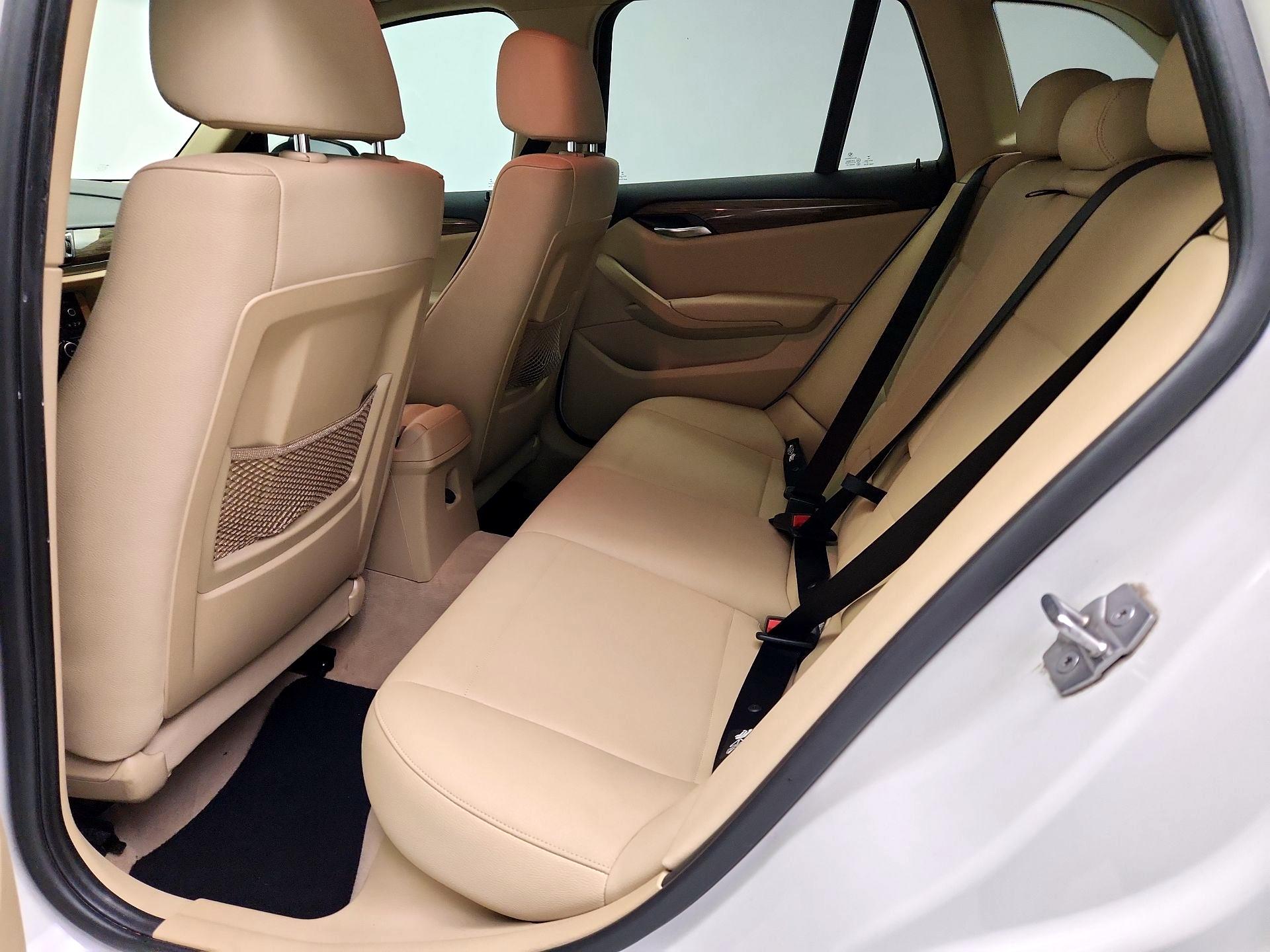 Thumbnail: 2015 BMW X1 - 18