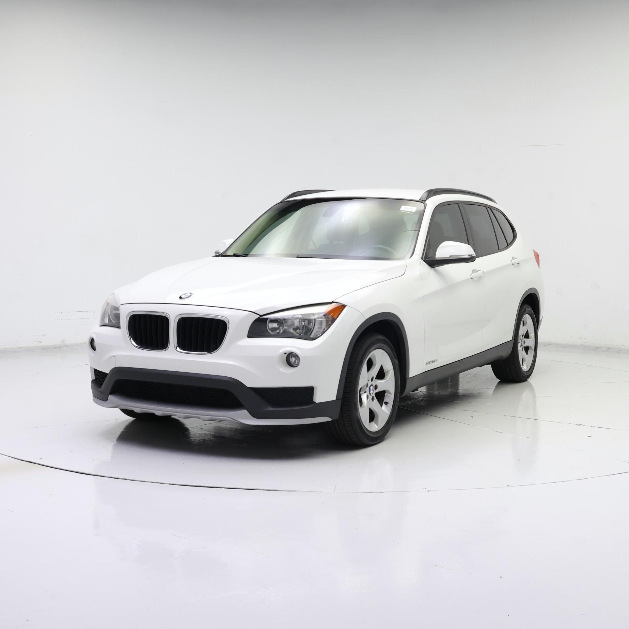 Thumbnail: 2015 BMW X1 - 4