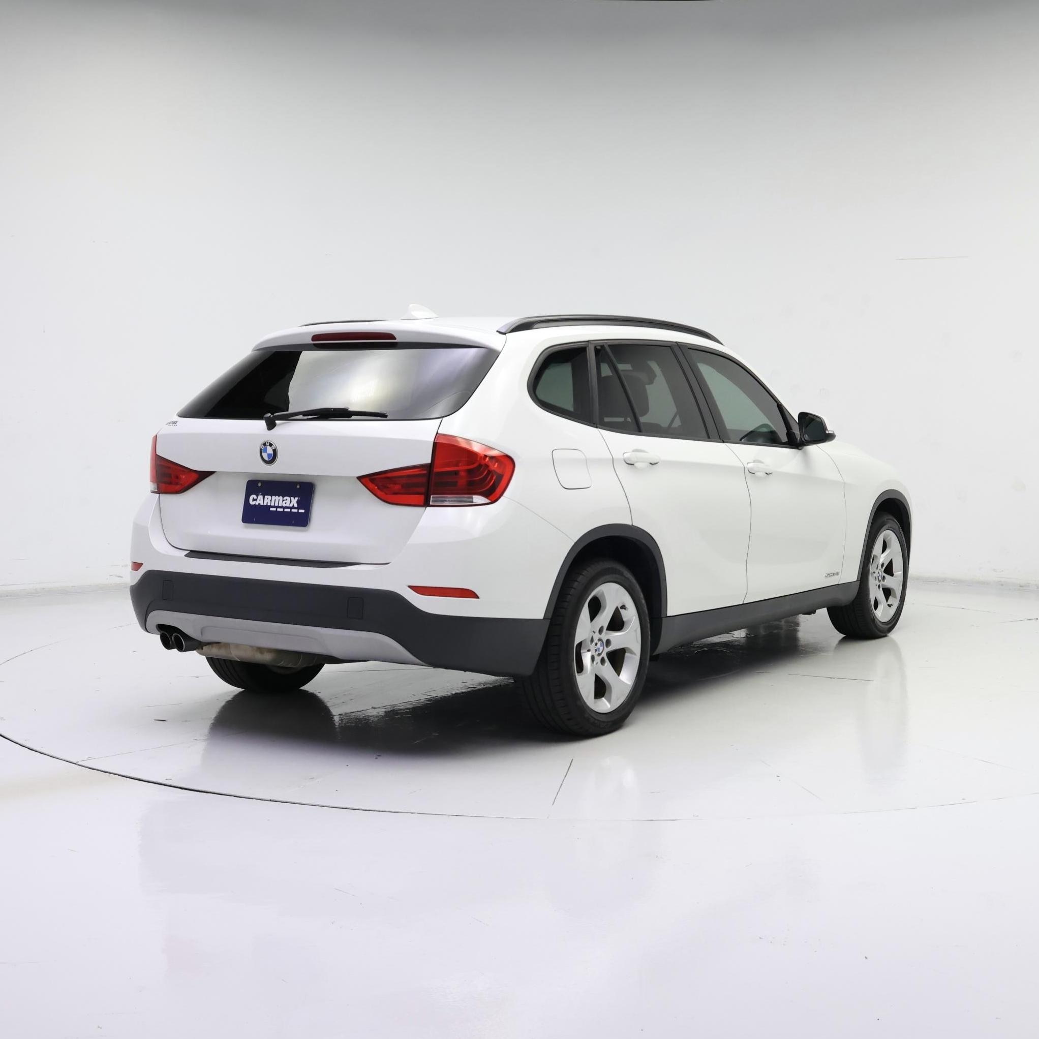 Thumbnail: 2015 BMW X1 - 8