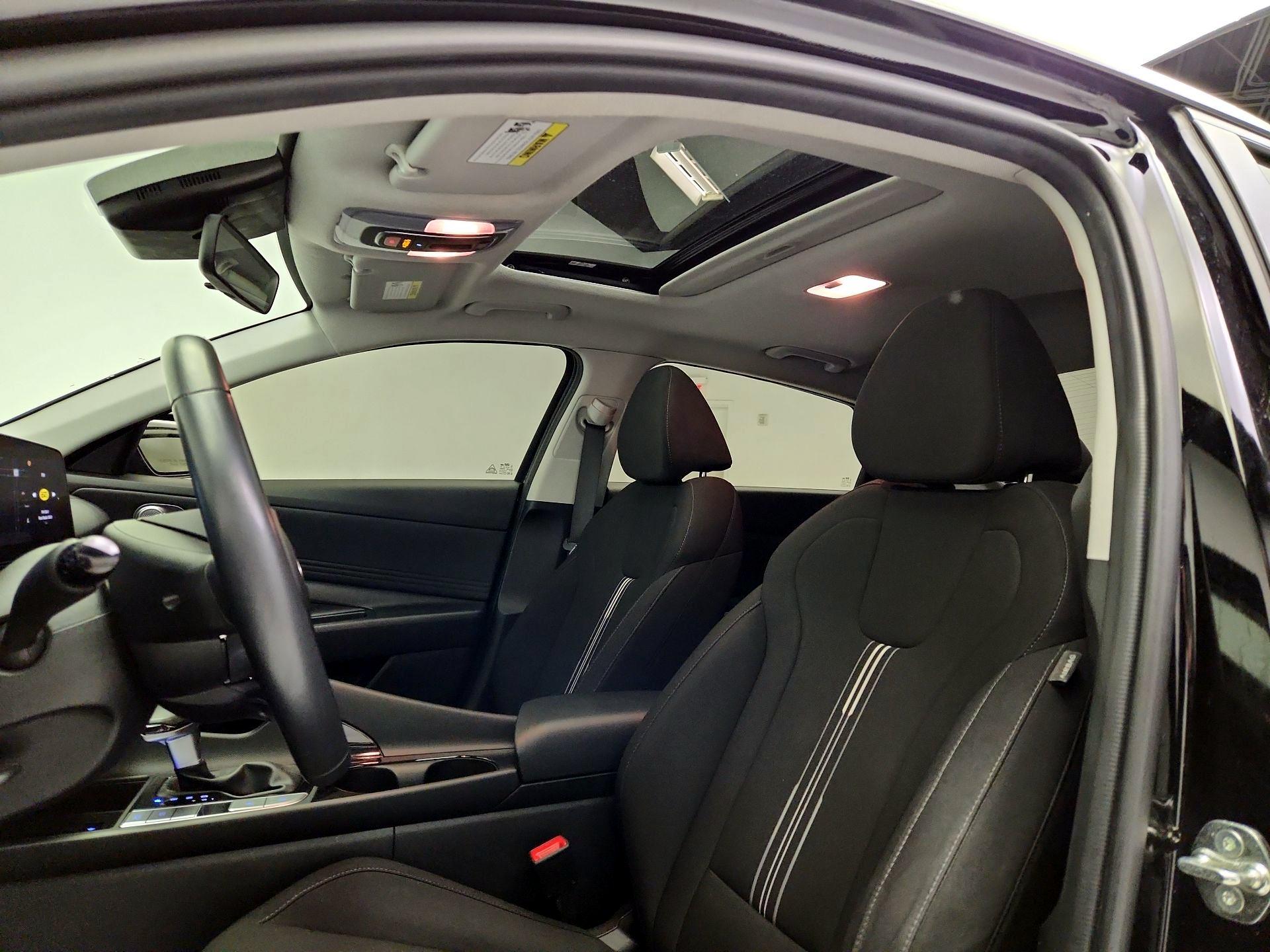 Thumbnail: 2024 Hyundai Elantra - 20