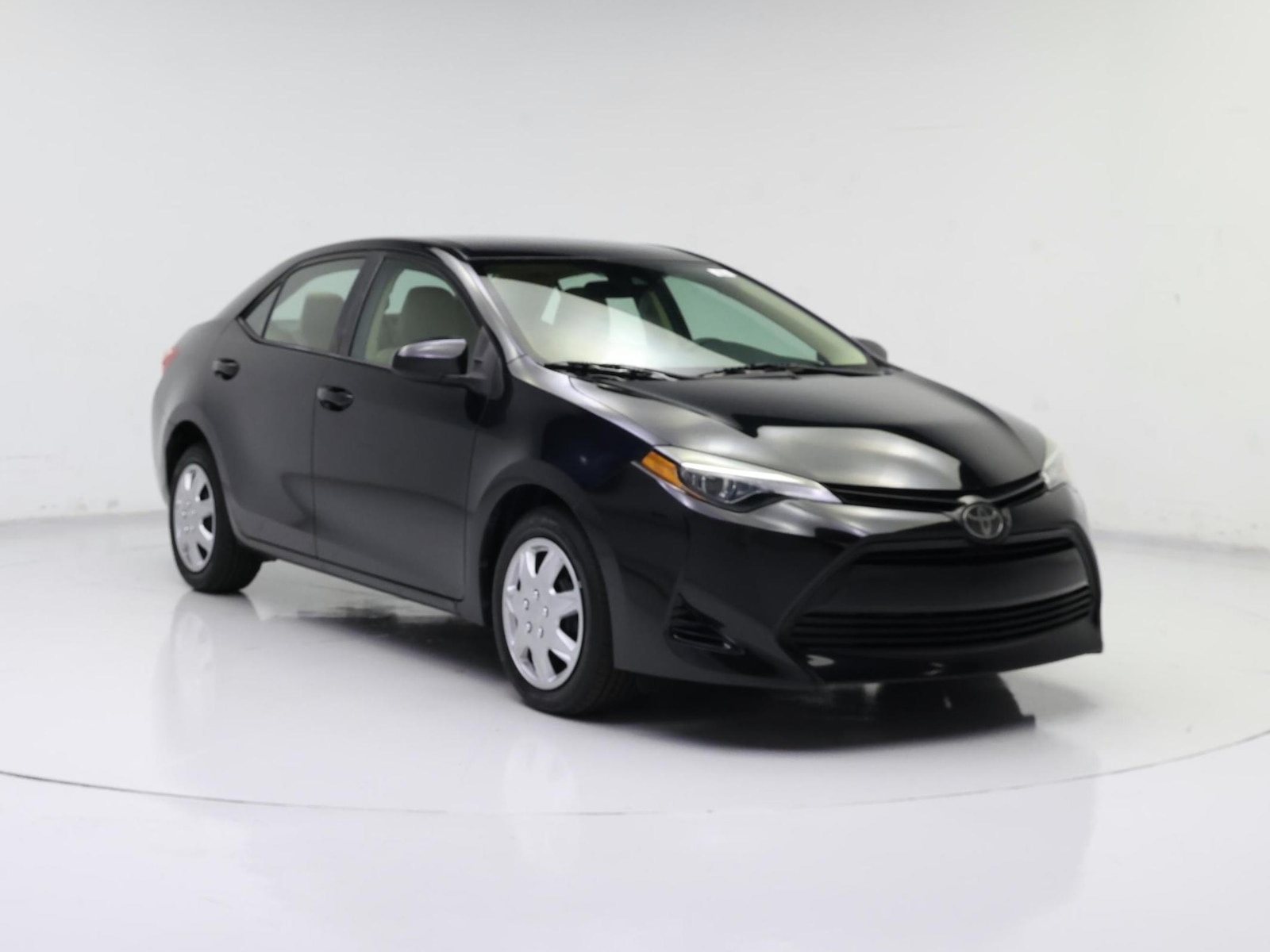 2019 Toyota Corolla LE - Photo 2