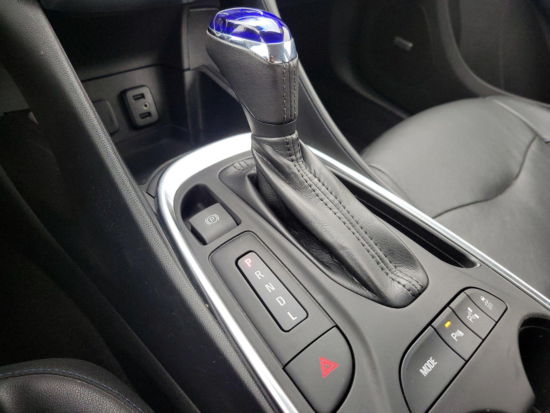Thumbnail: 2017 Chevrolet Volt - 18