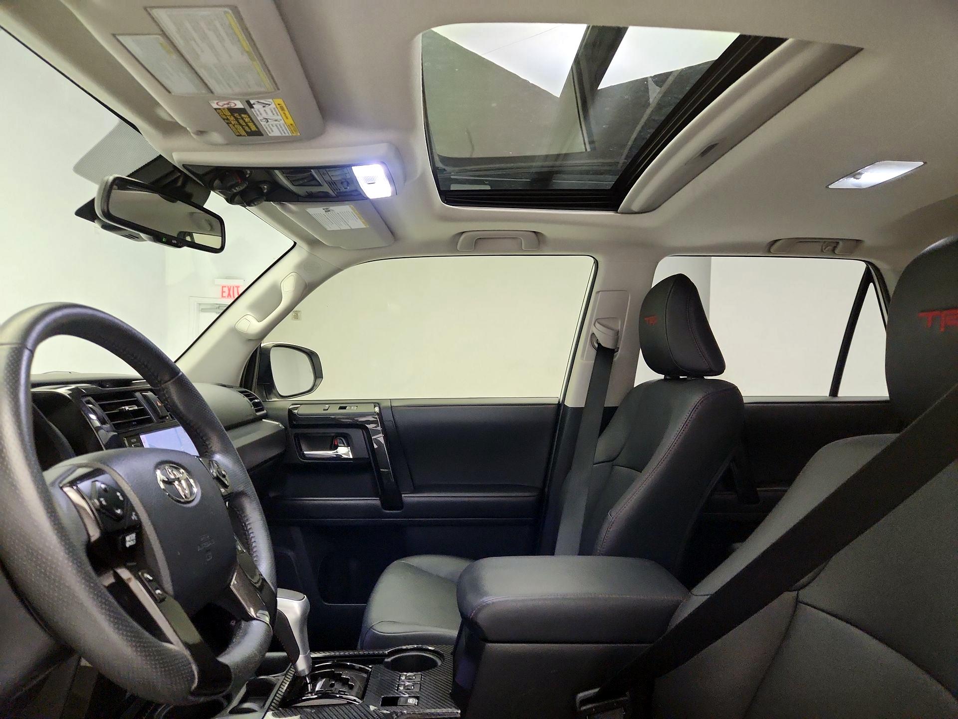 Thumbnail: 2022 Toyota 4Runner - 20