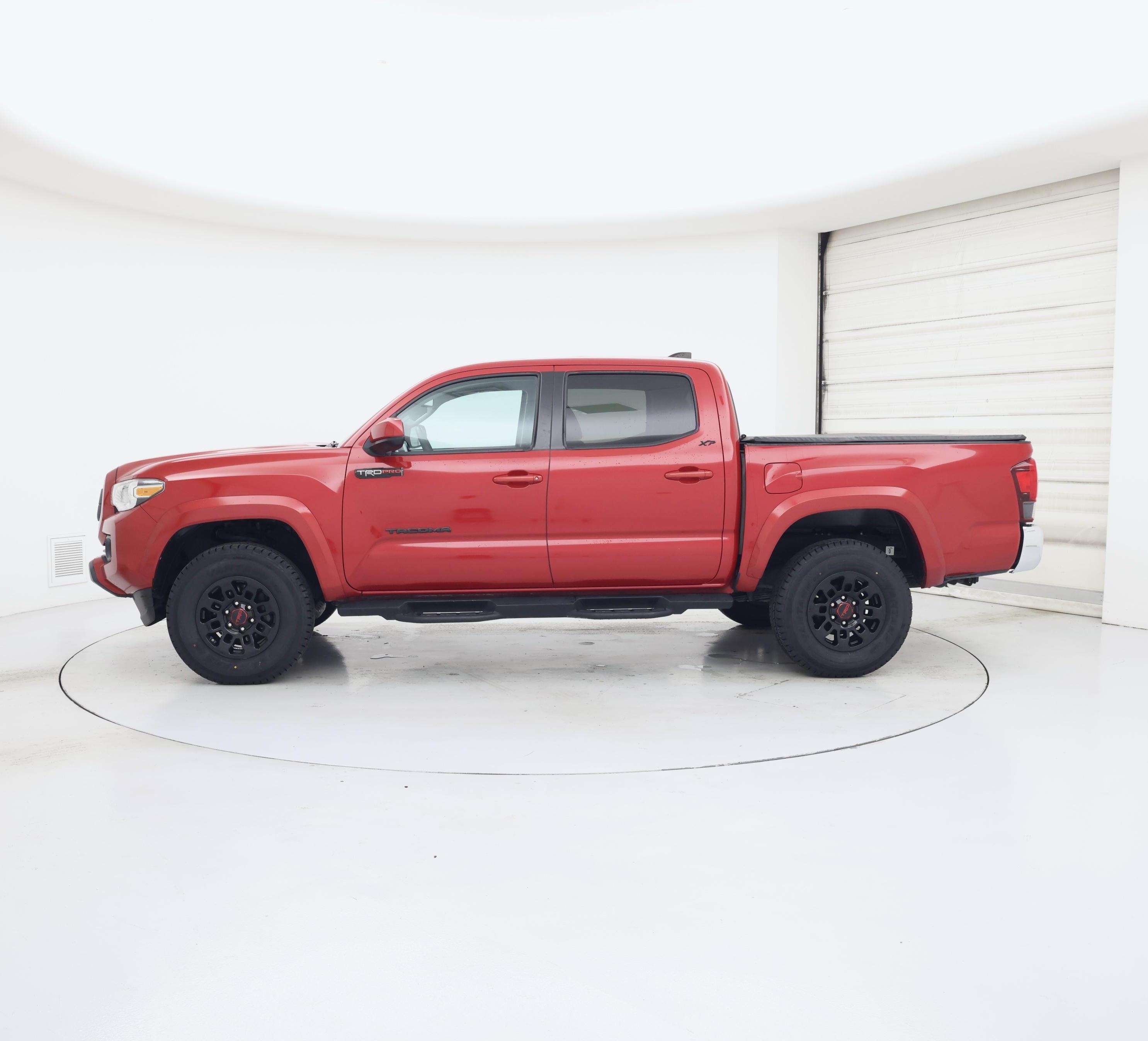 Thumbnail: 2022 Toyota Tacoma - 3
