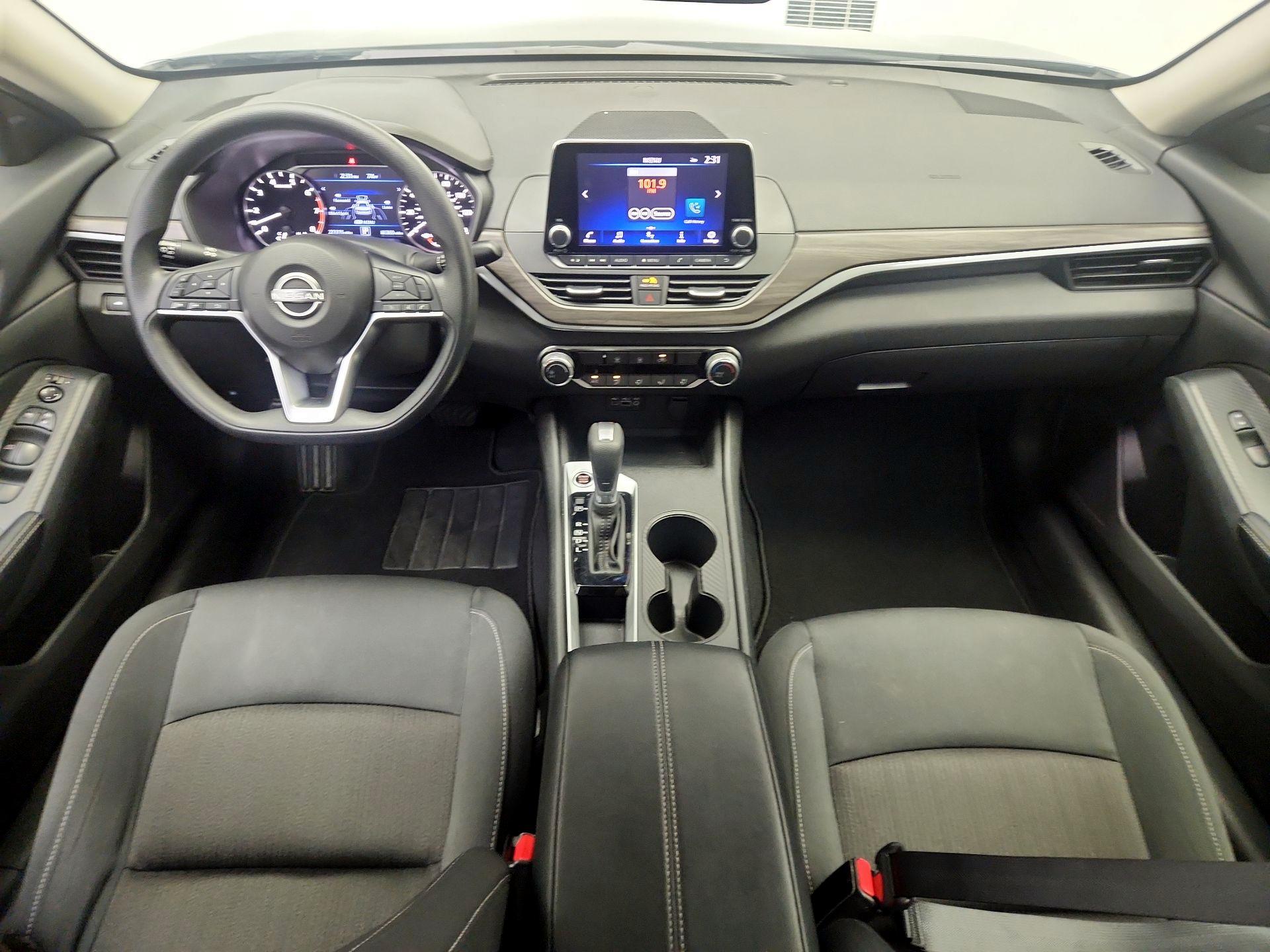 Thumbnail: 2025 Nissan Altima - 9