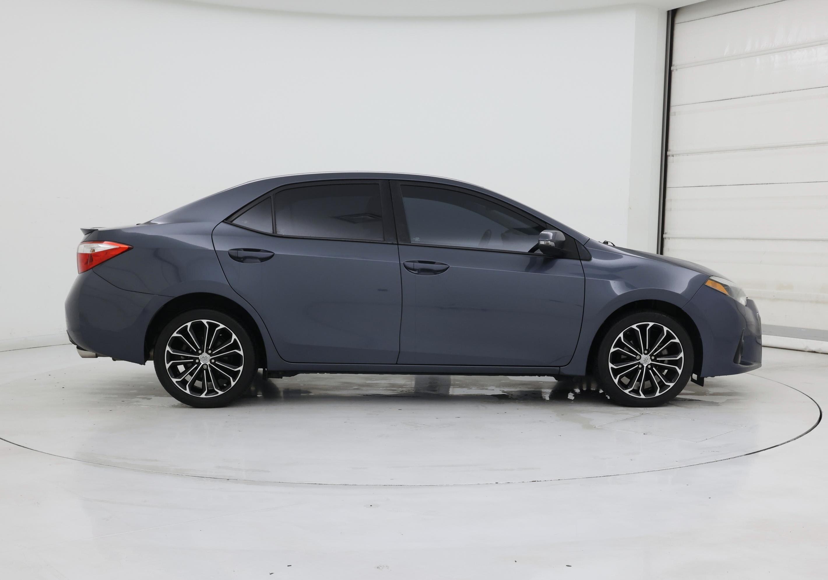 Thumbnail: 2016 Toyota Corolla - 7