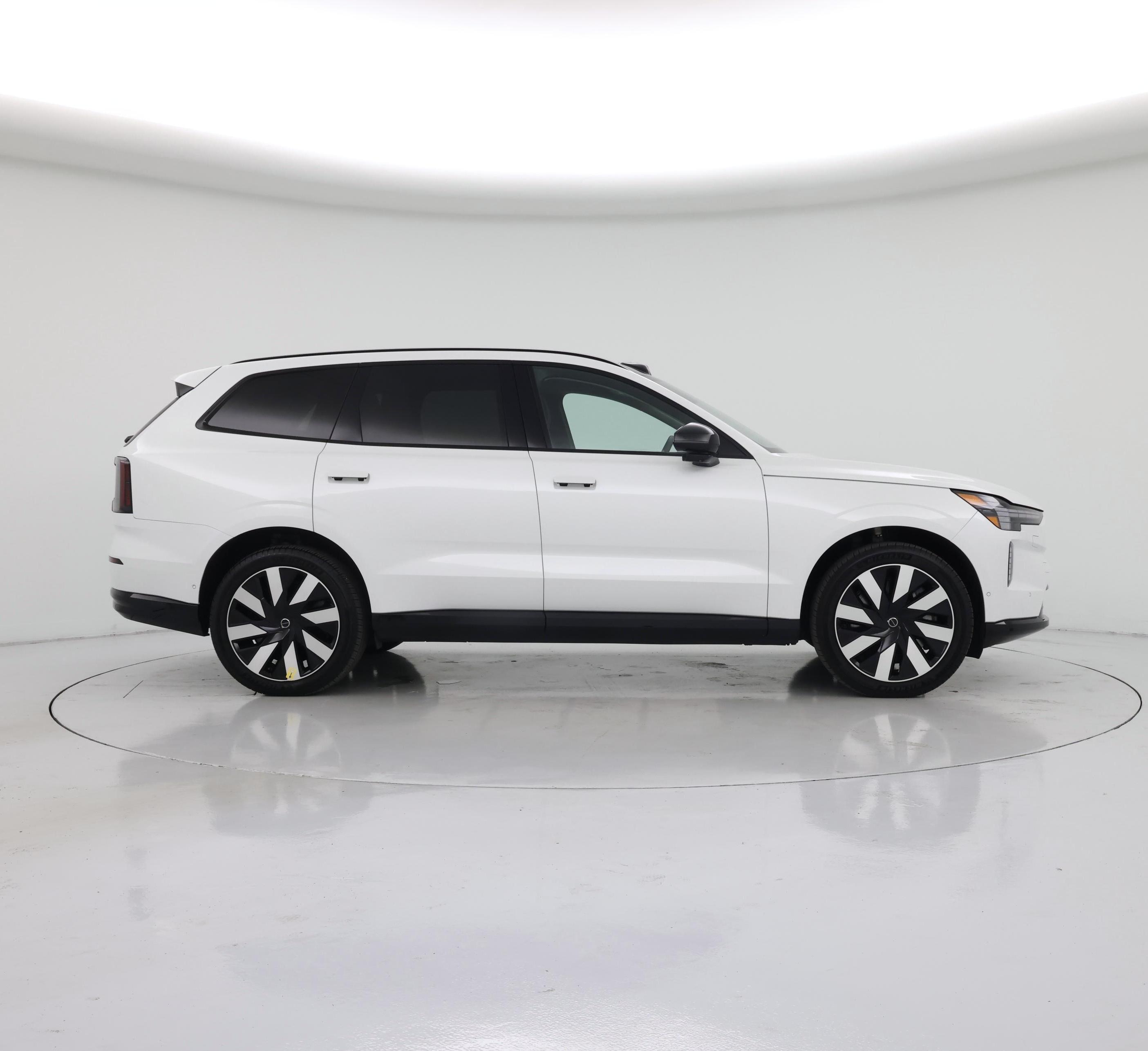 Thumbnail: 2025 Volvo EX90 - 7