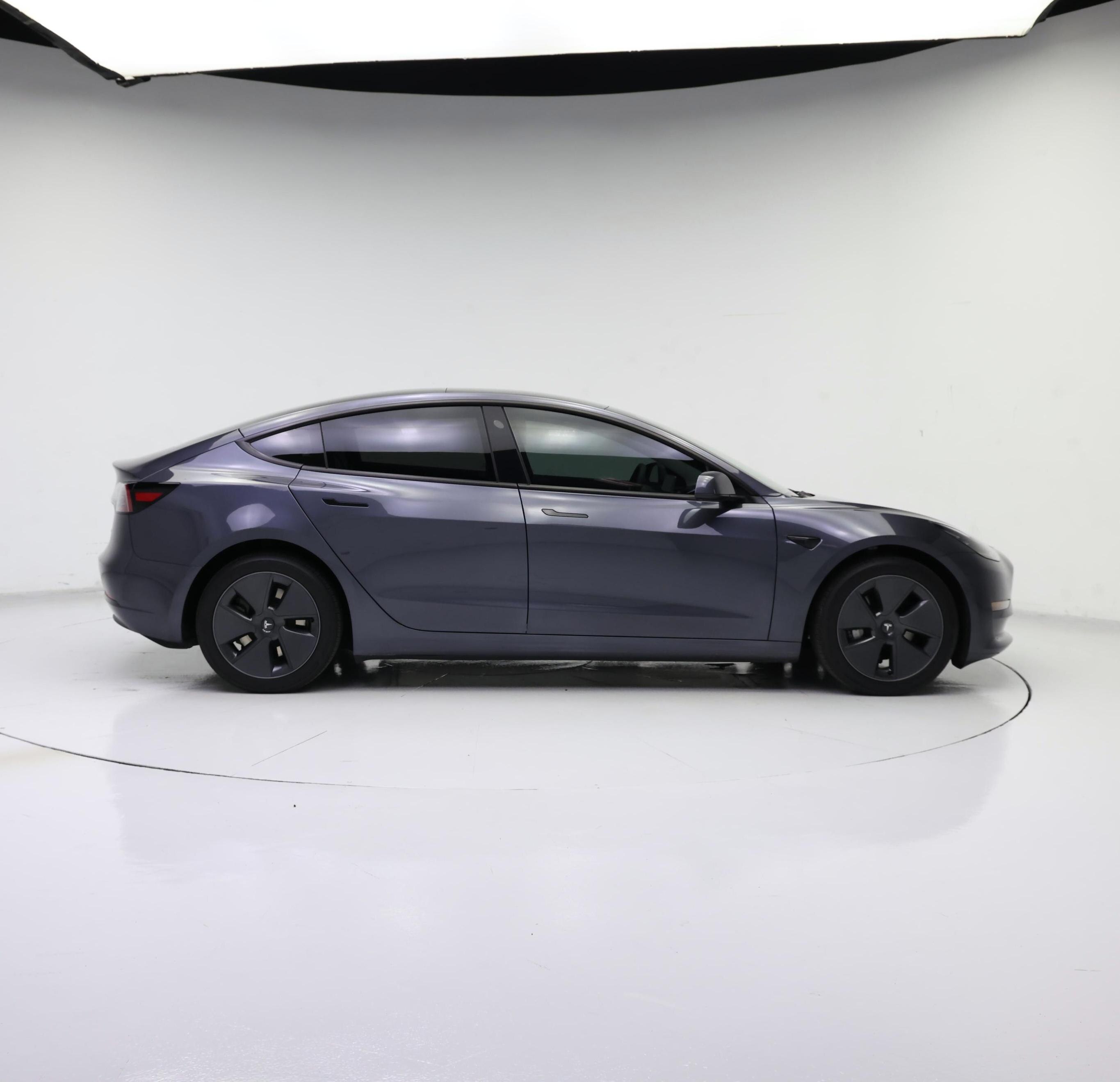 Thumbnail: 2023 Tesla Model 3 - 7