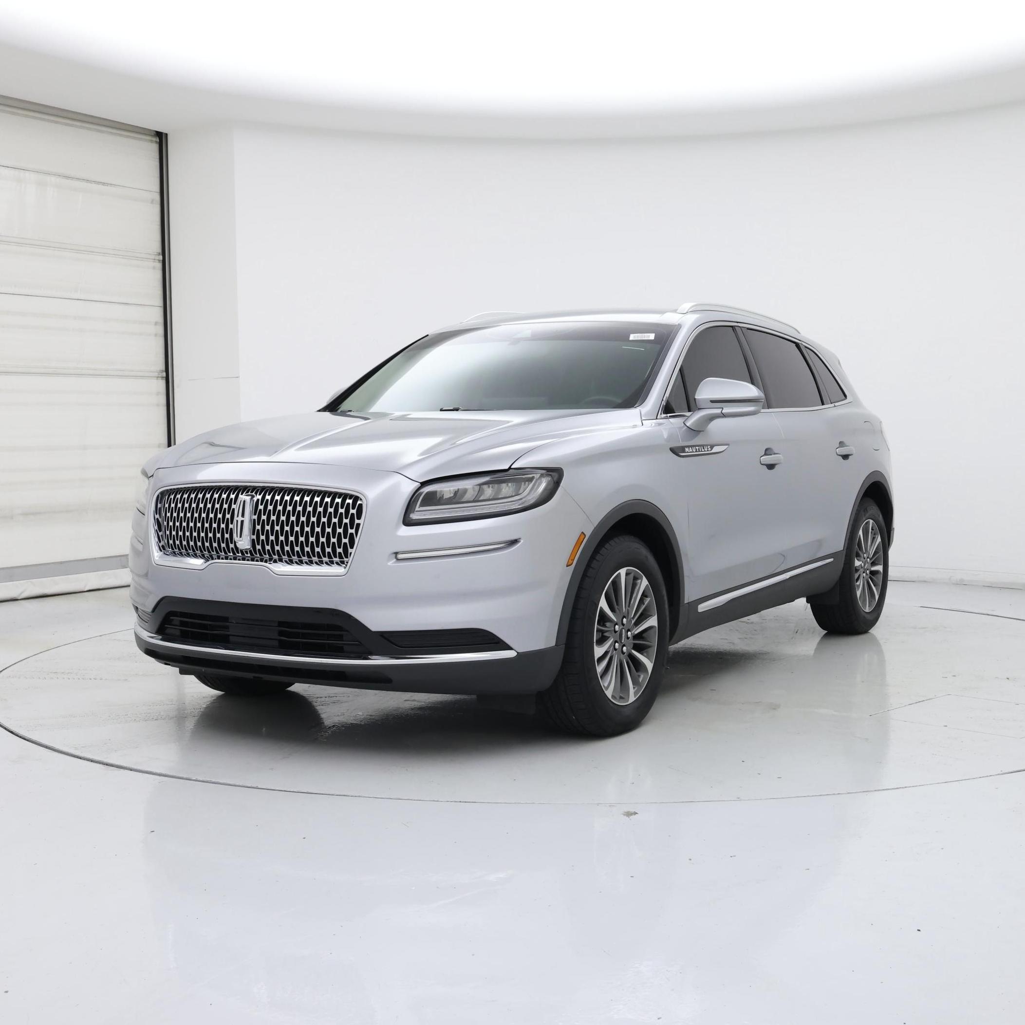 Thumbnail: 2022 Lincoln Nautilus - 4