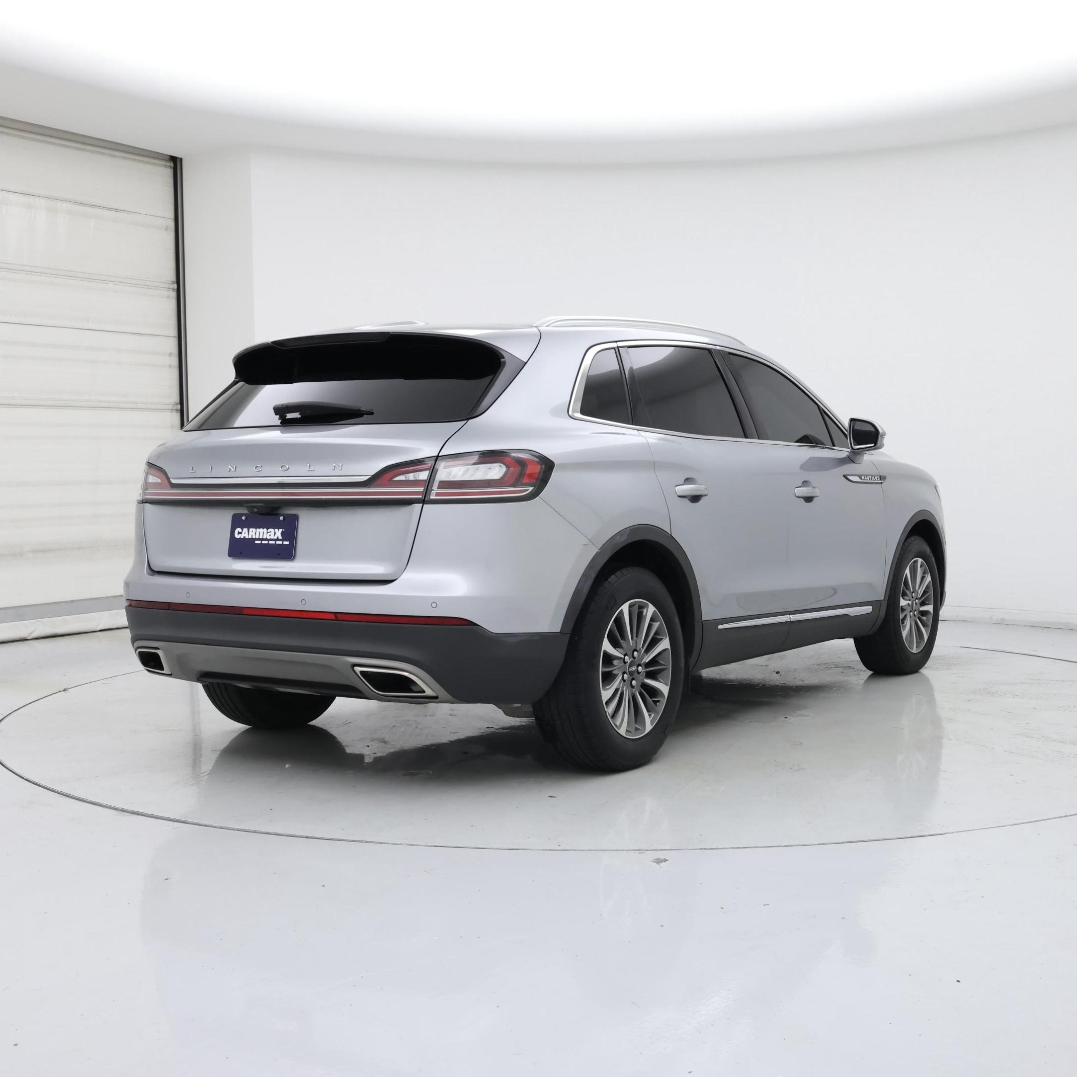 Thumbnail: 2022 Lincoln Nautilus - 8