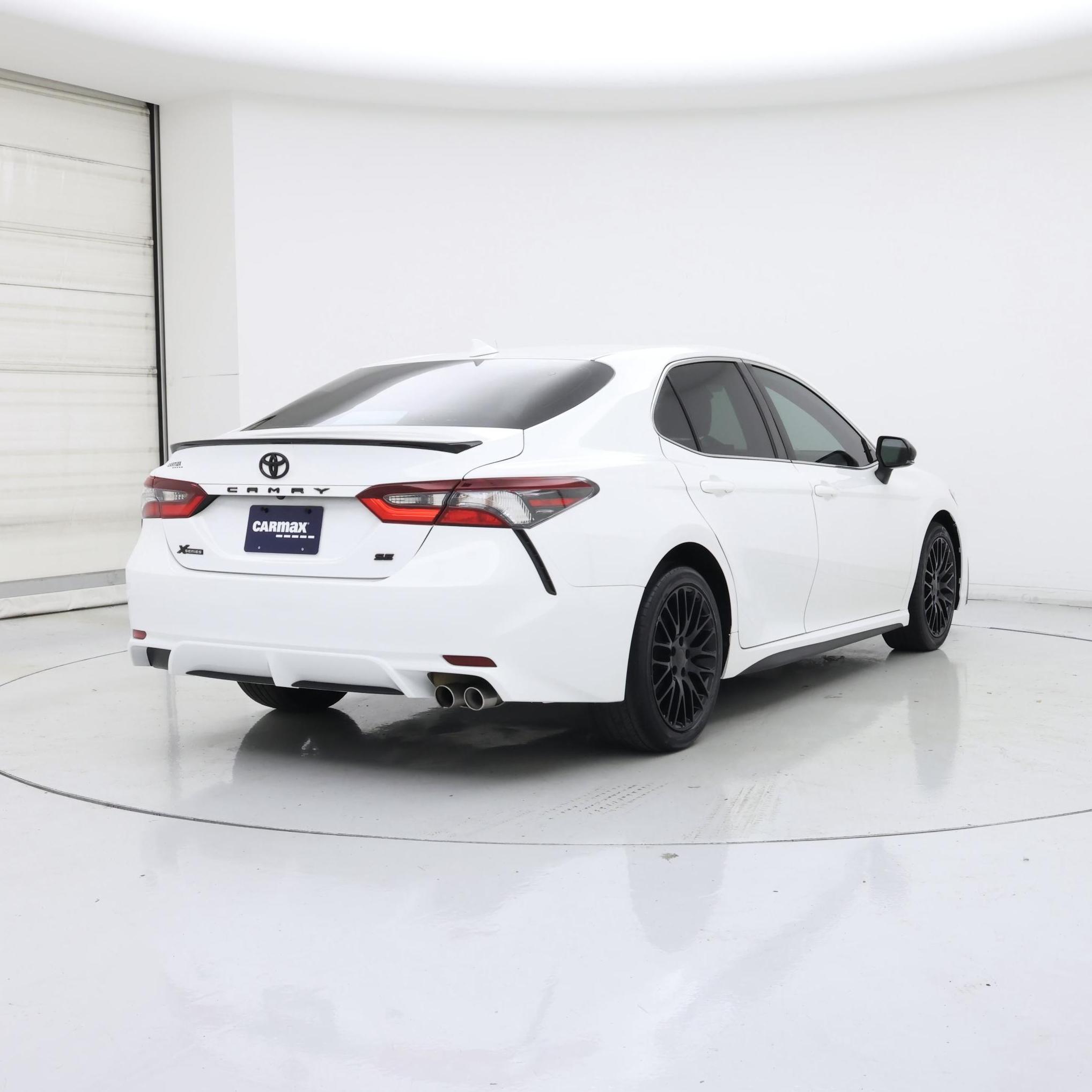 Thumbnail: 2023 Toyota Camry - 8