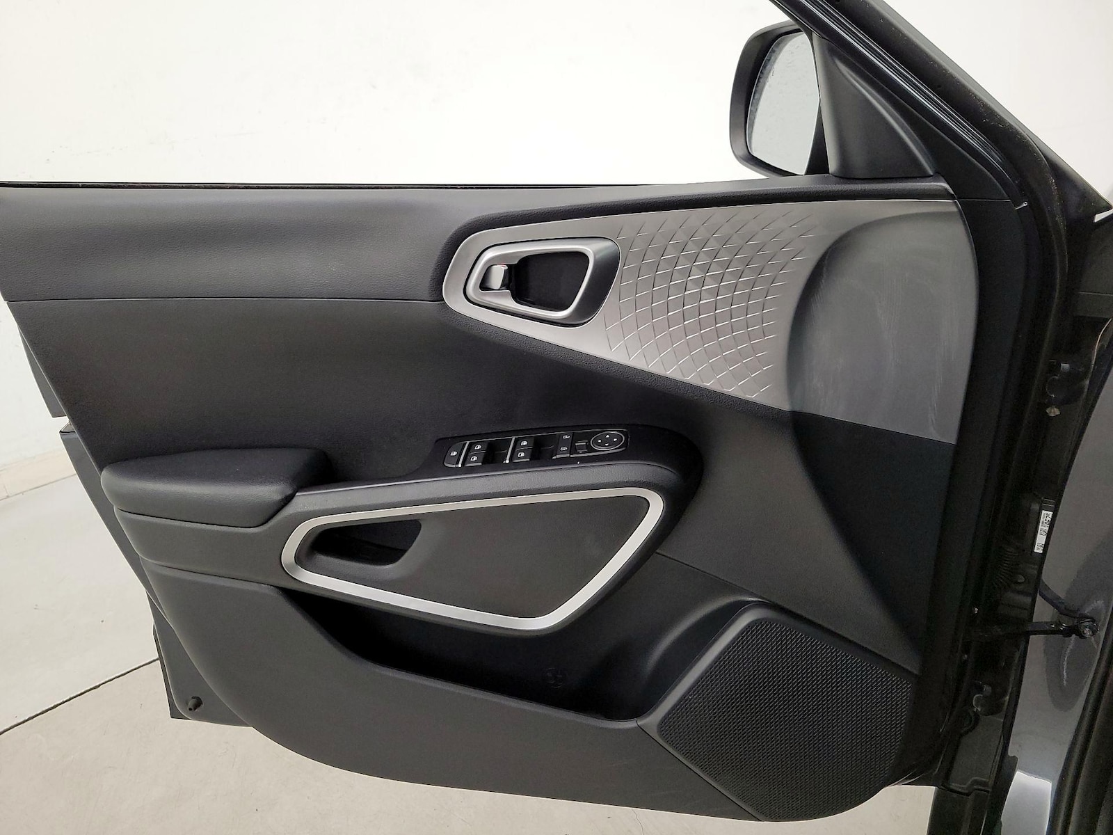 2025 Kia Soul LX - Photo 13