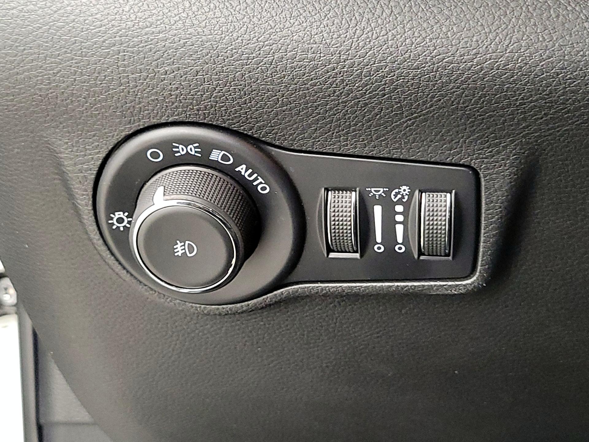 Thumbnail: 2025 Jeep Compass - 13