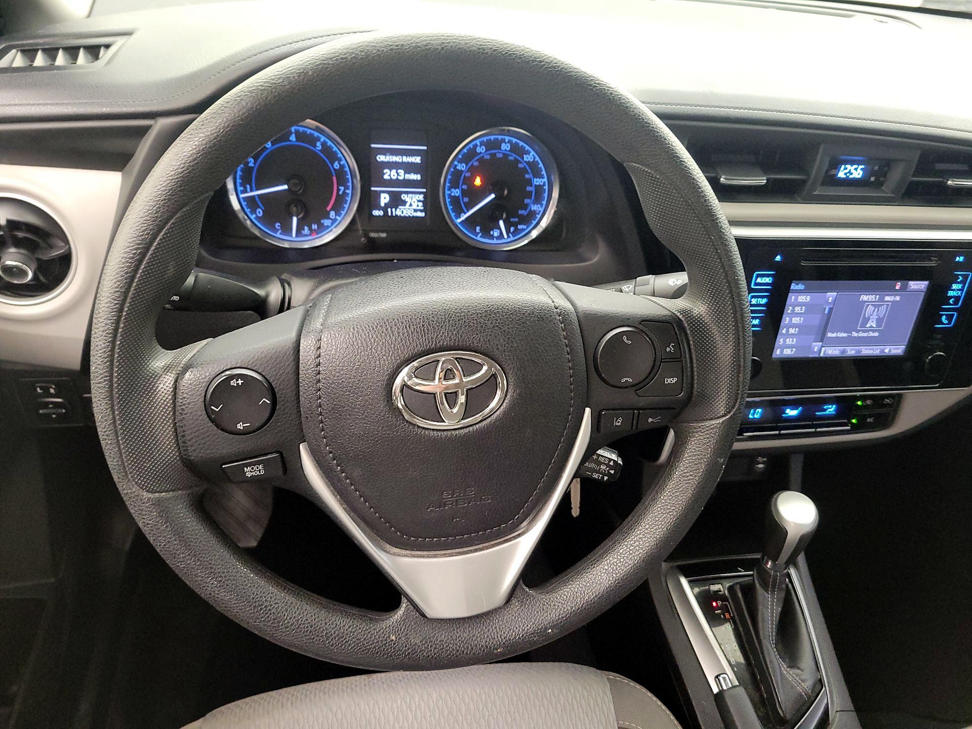 Thumbnail: 2017 Toyota Corolla - 10
