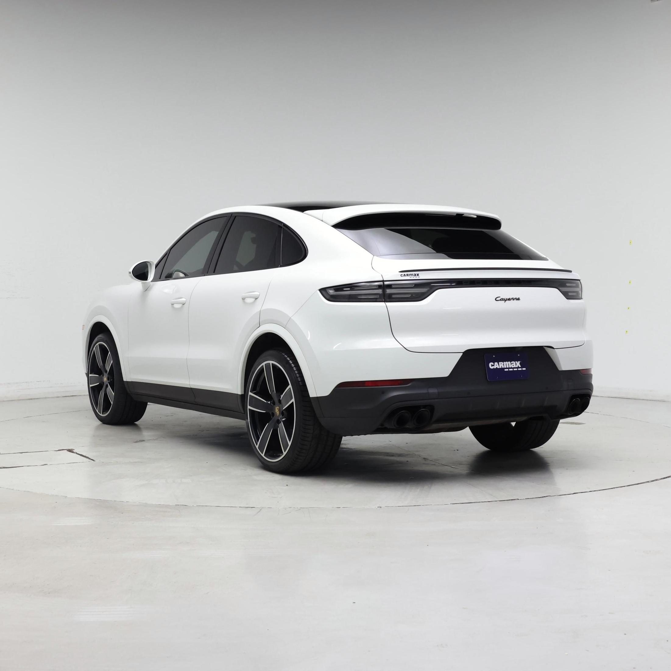 Thumbnail: 2023 Porsche Cayenne - 2
