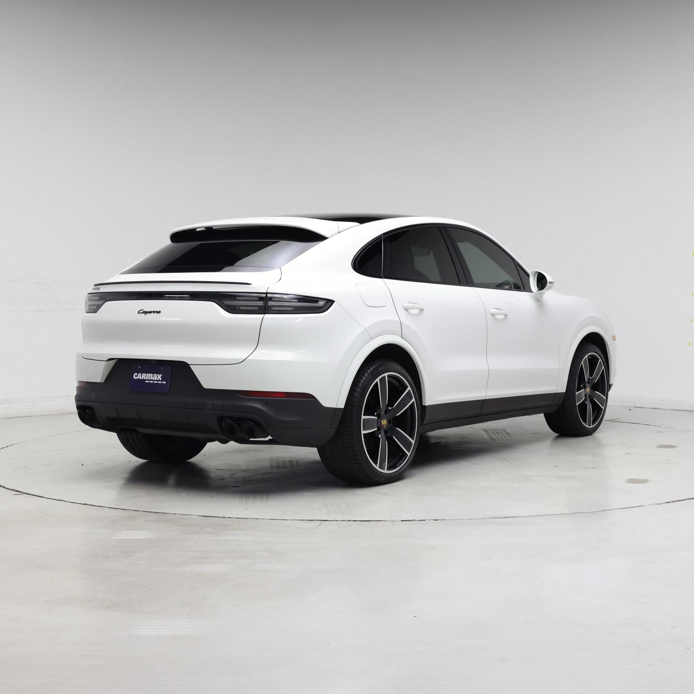 Thumbnail: 2023 Porsche Cayenne - 8