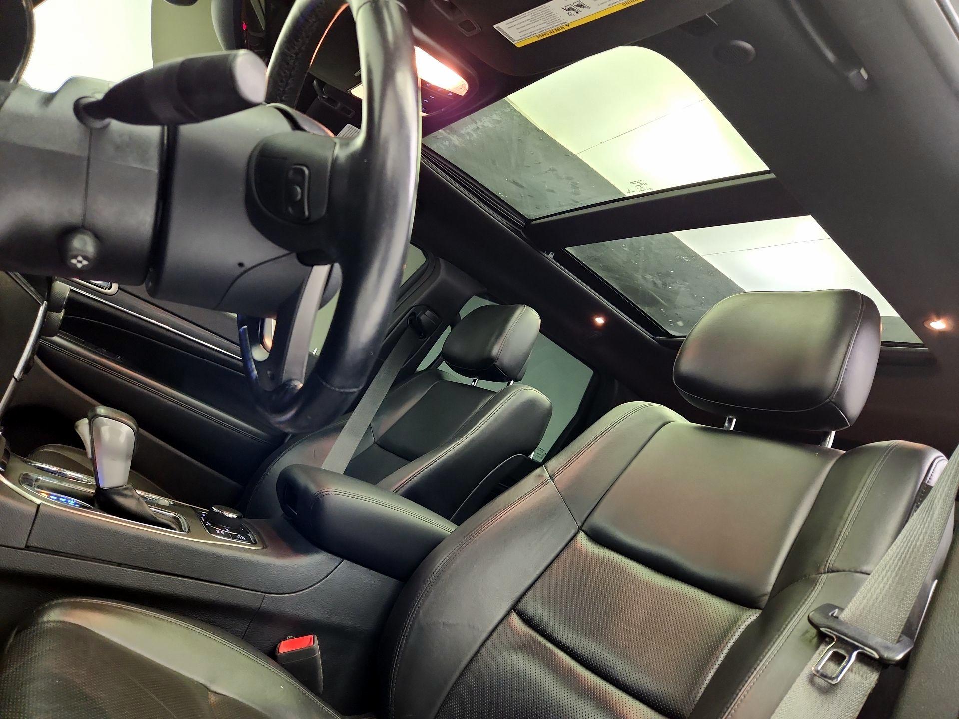Thumbnail: 2020 Jeep Grand Cherokee - 20