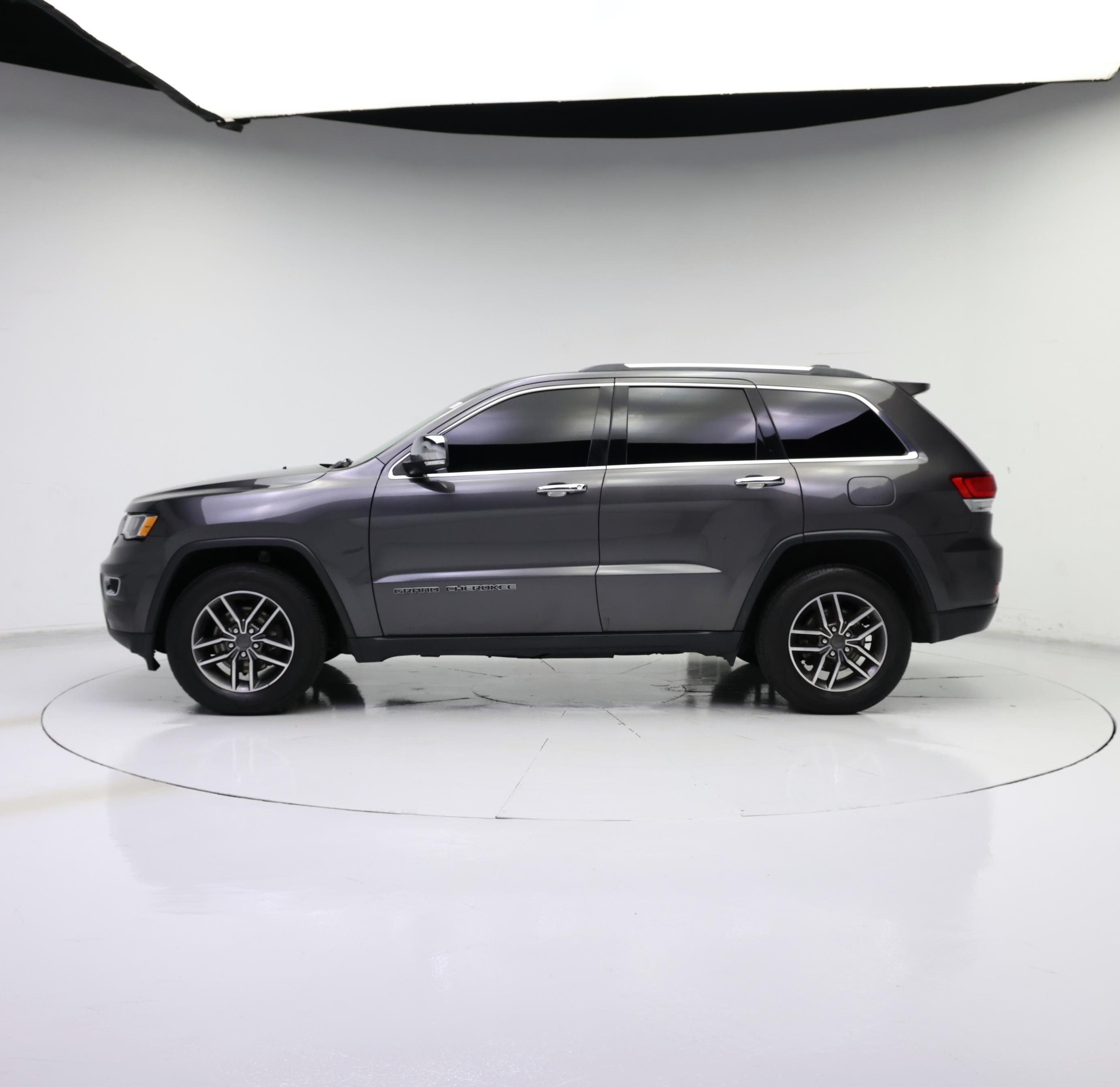 Thumbnail: 2020 Jeep Grand Cherokee - 3