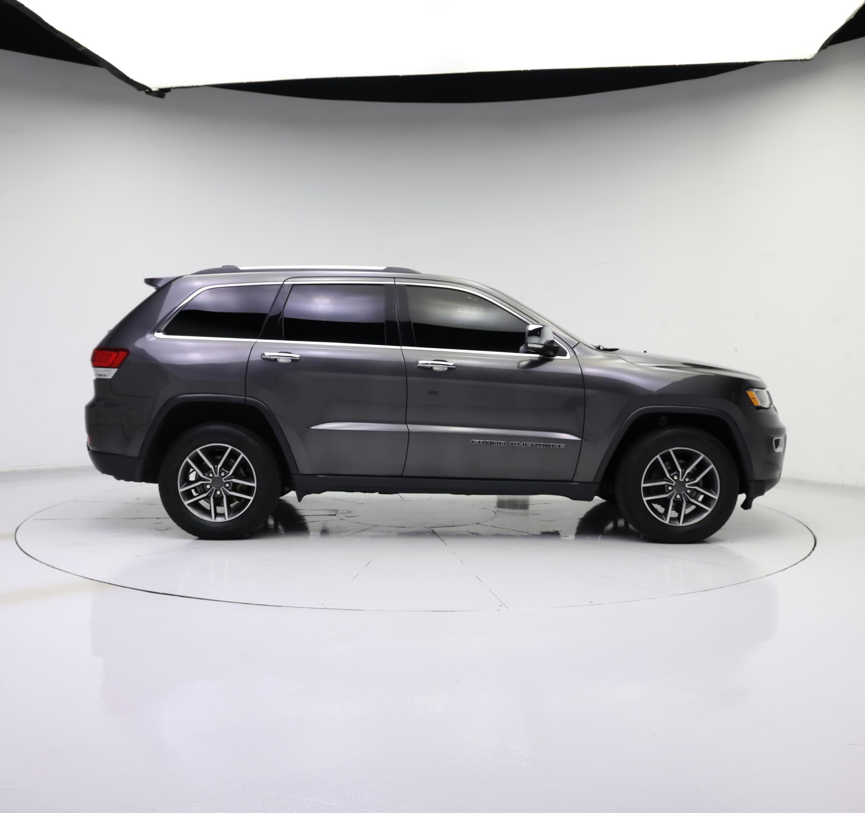 Thumbnail: 2020 Jeep Grand Cherokee - 7