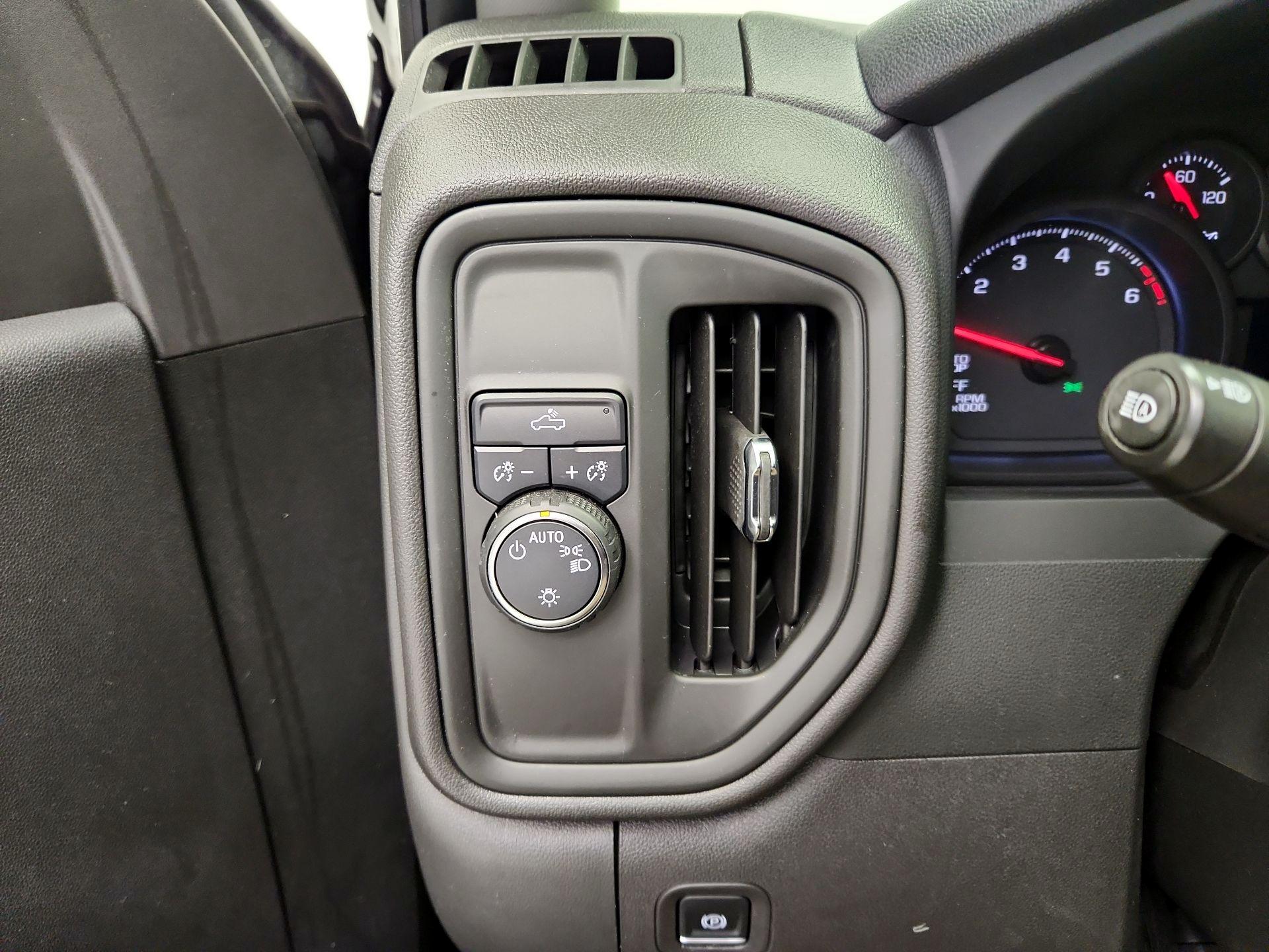 Thumbnail: 2024 Chevrolet Silverado 1500 - 13