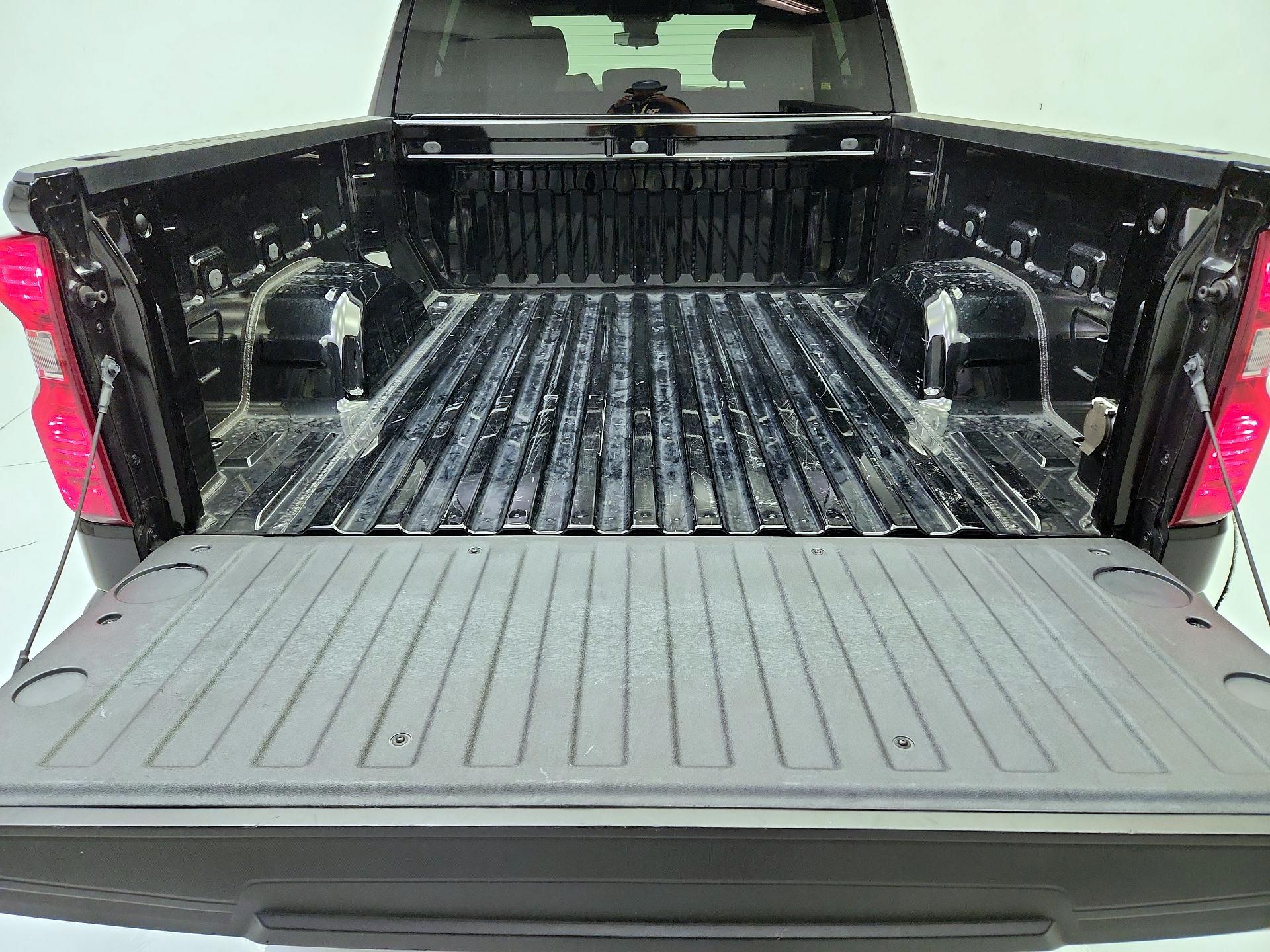 Thumbnail: 2024 Chevrolet Silverado 1500 - 20