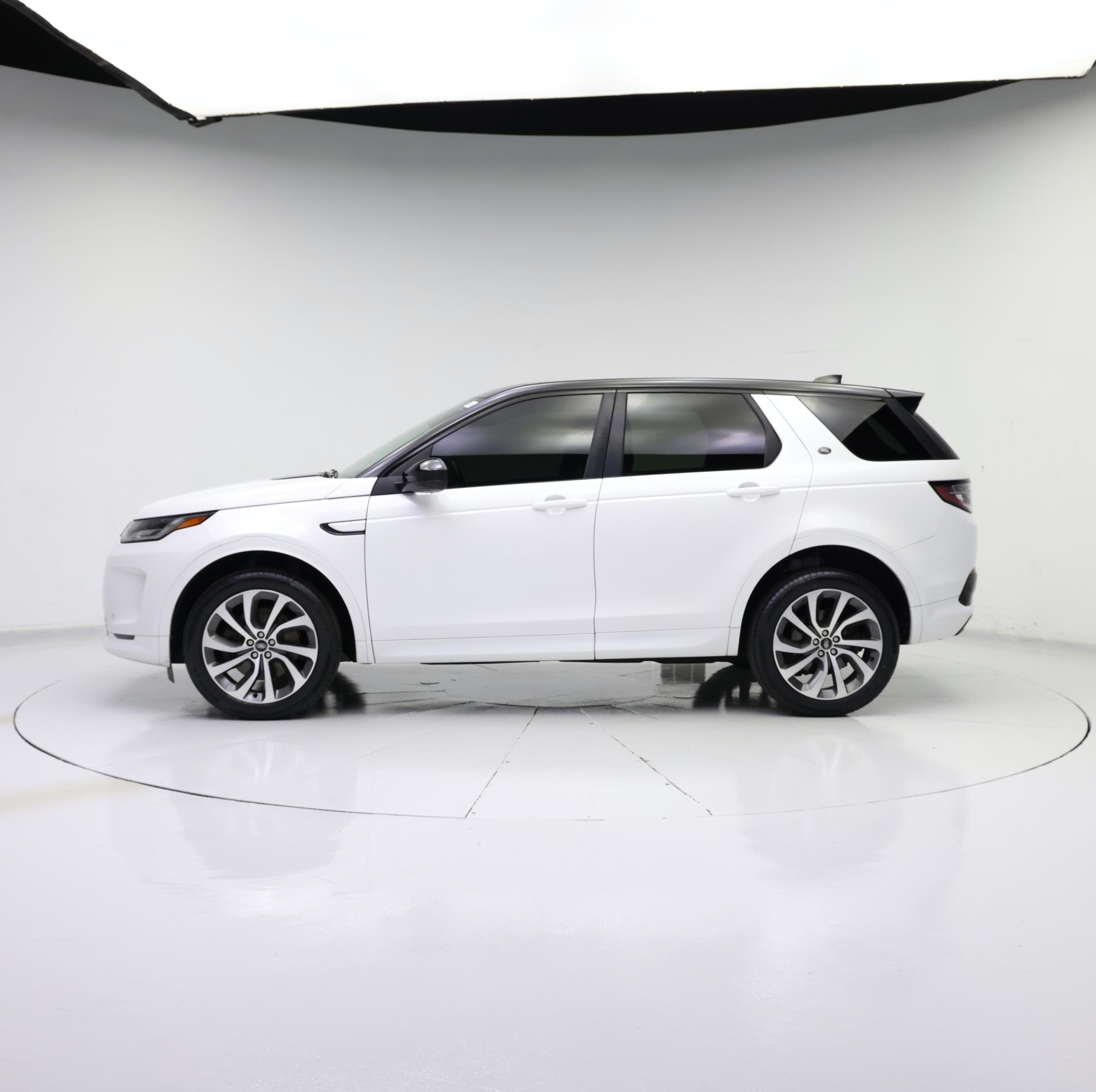 Thumbnail: 2022 Land Rover Discovery Sport - 3