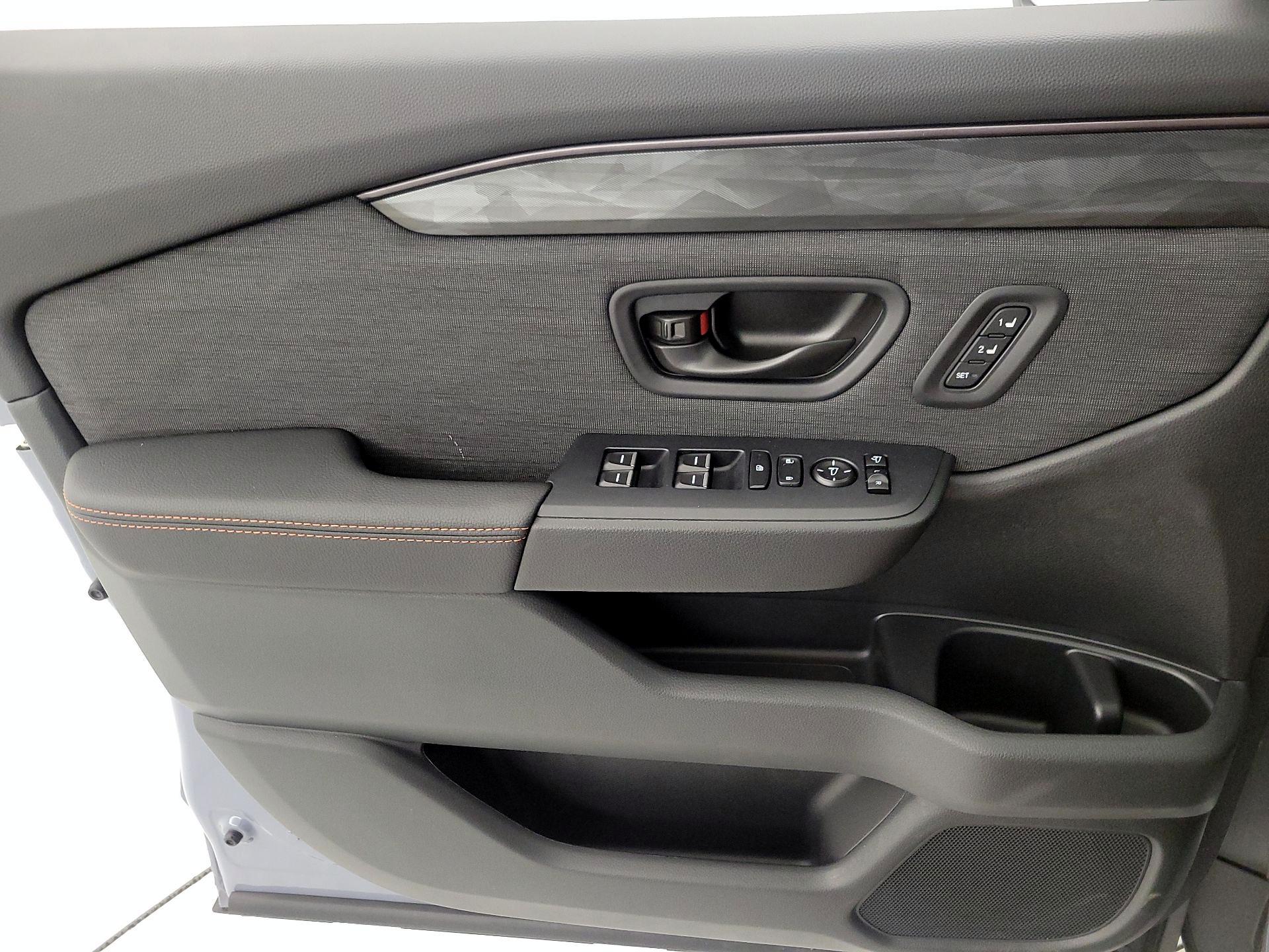 Thumbnail: 2026 Honda Passport - 12