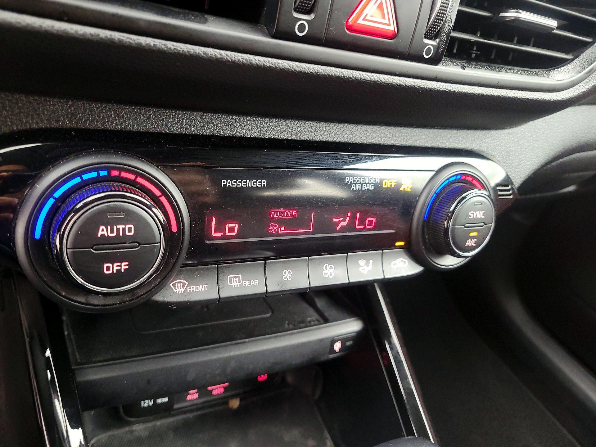Thumbnail: 2020 Kia Forte - 14