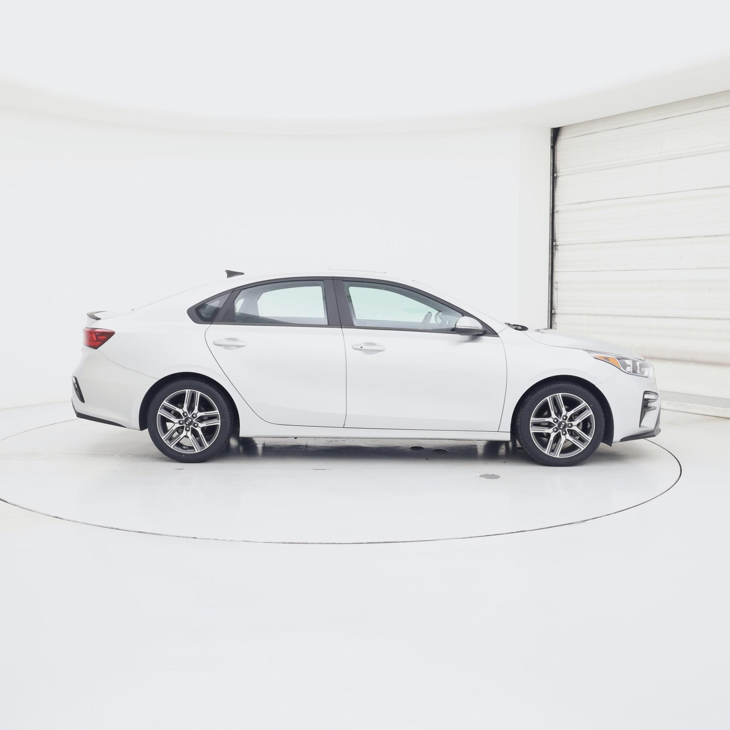 Thumbnail: 2020 Kia Forte - 7