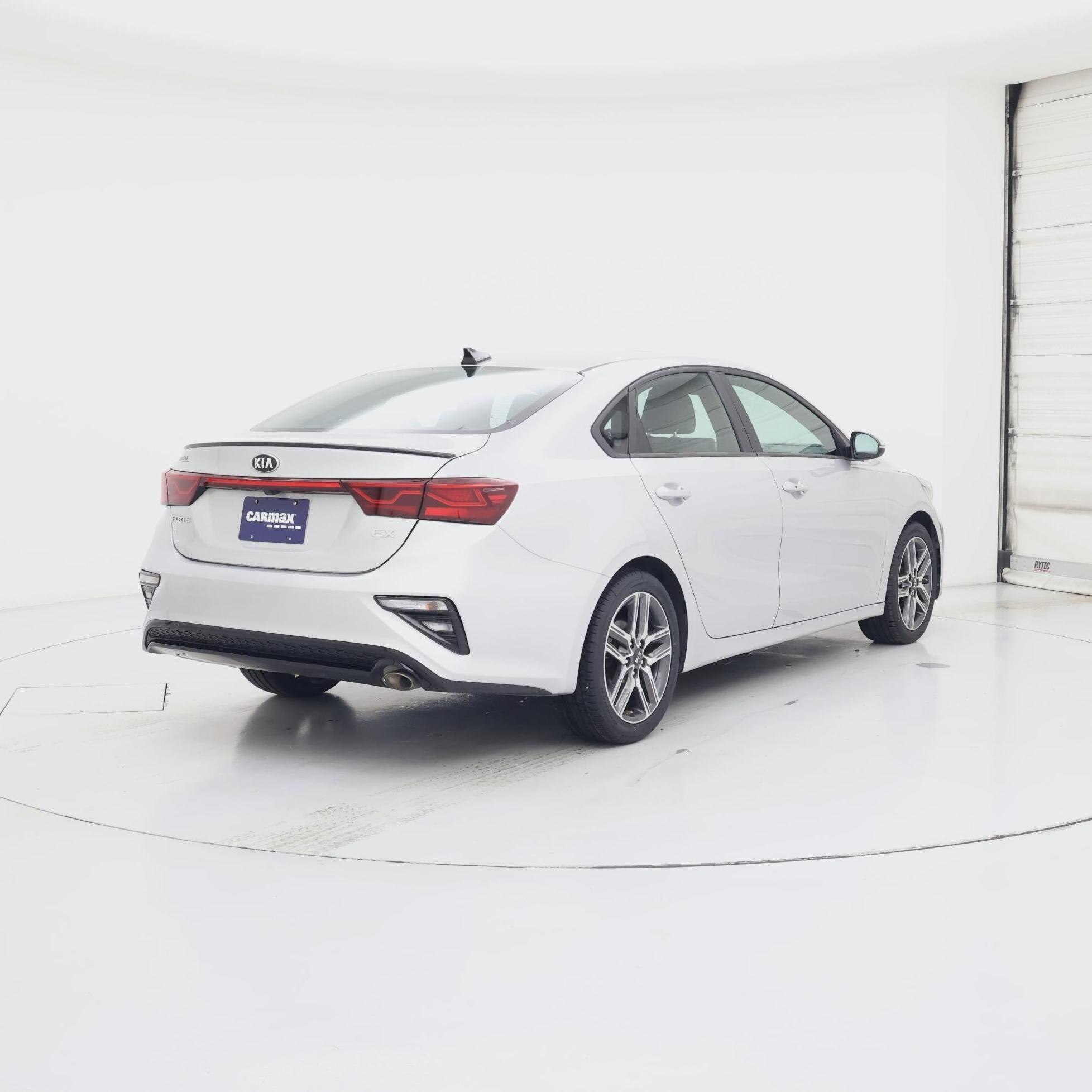 Thumbnail: 2020 Kia Forte - 8