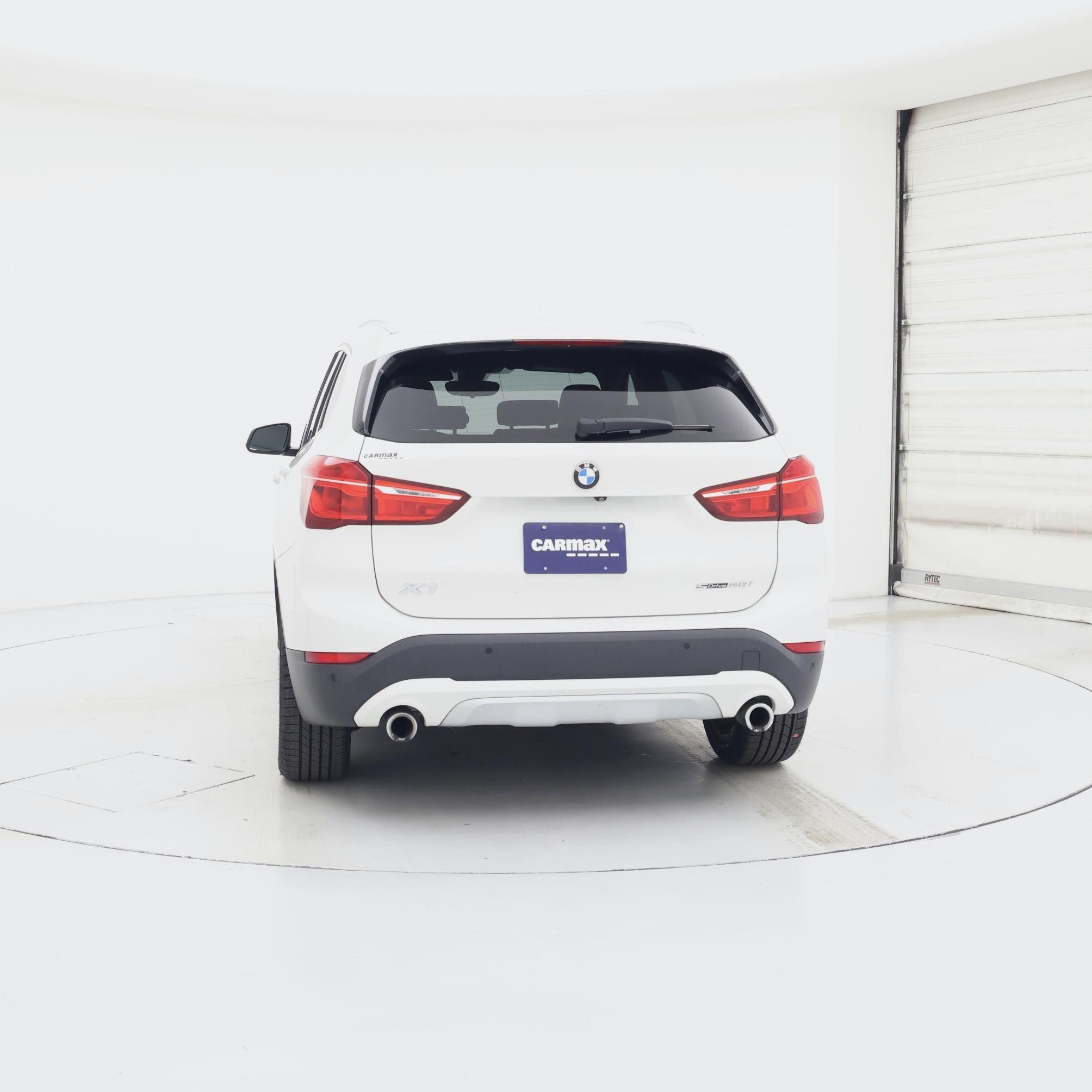 Thumbnail: 2021 BMW X1 - 6