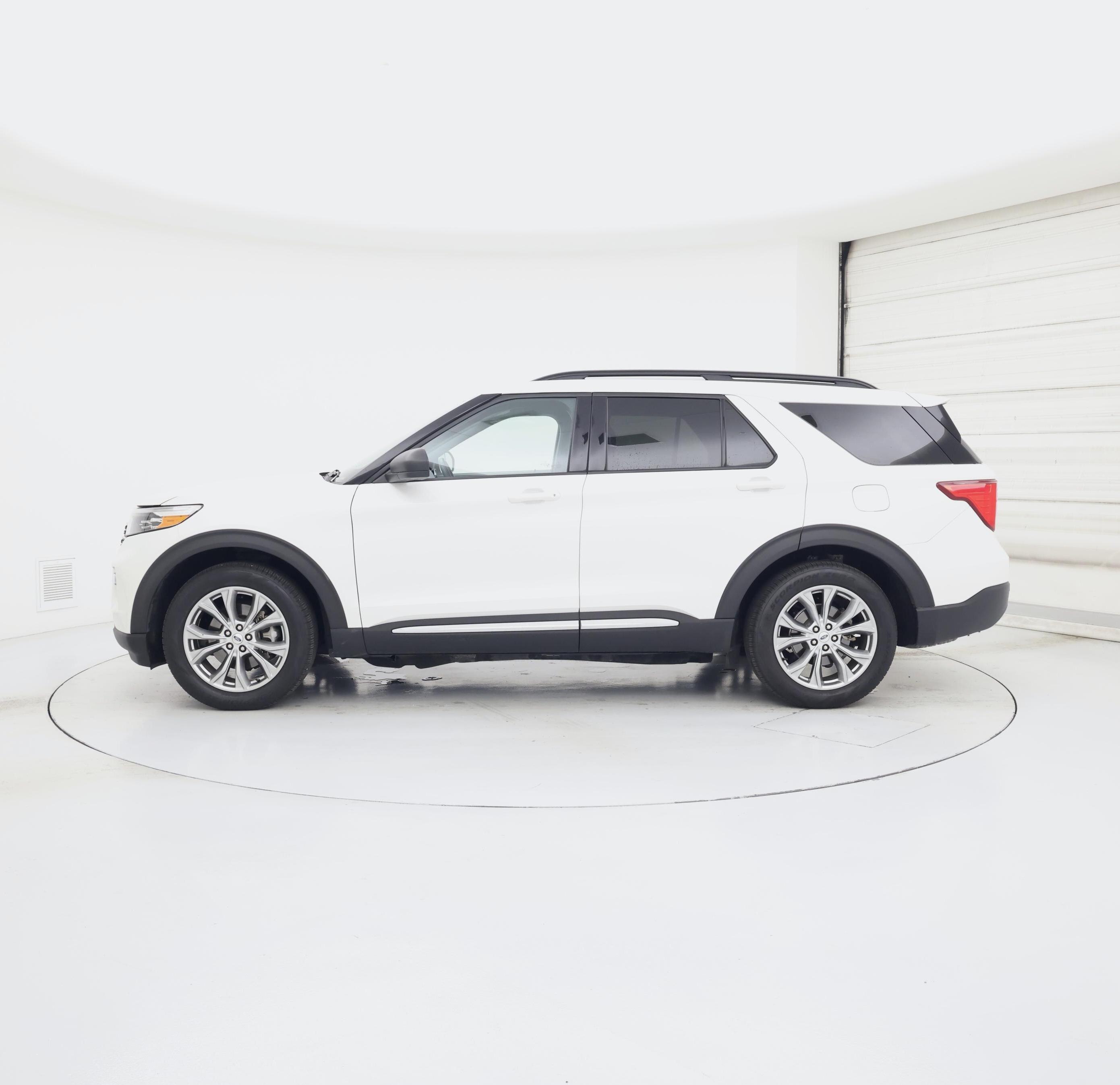 Thumbnail: 2020 Ford Explorer - 3