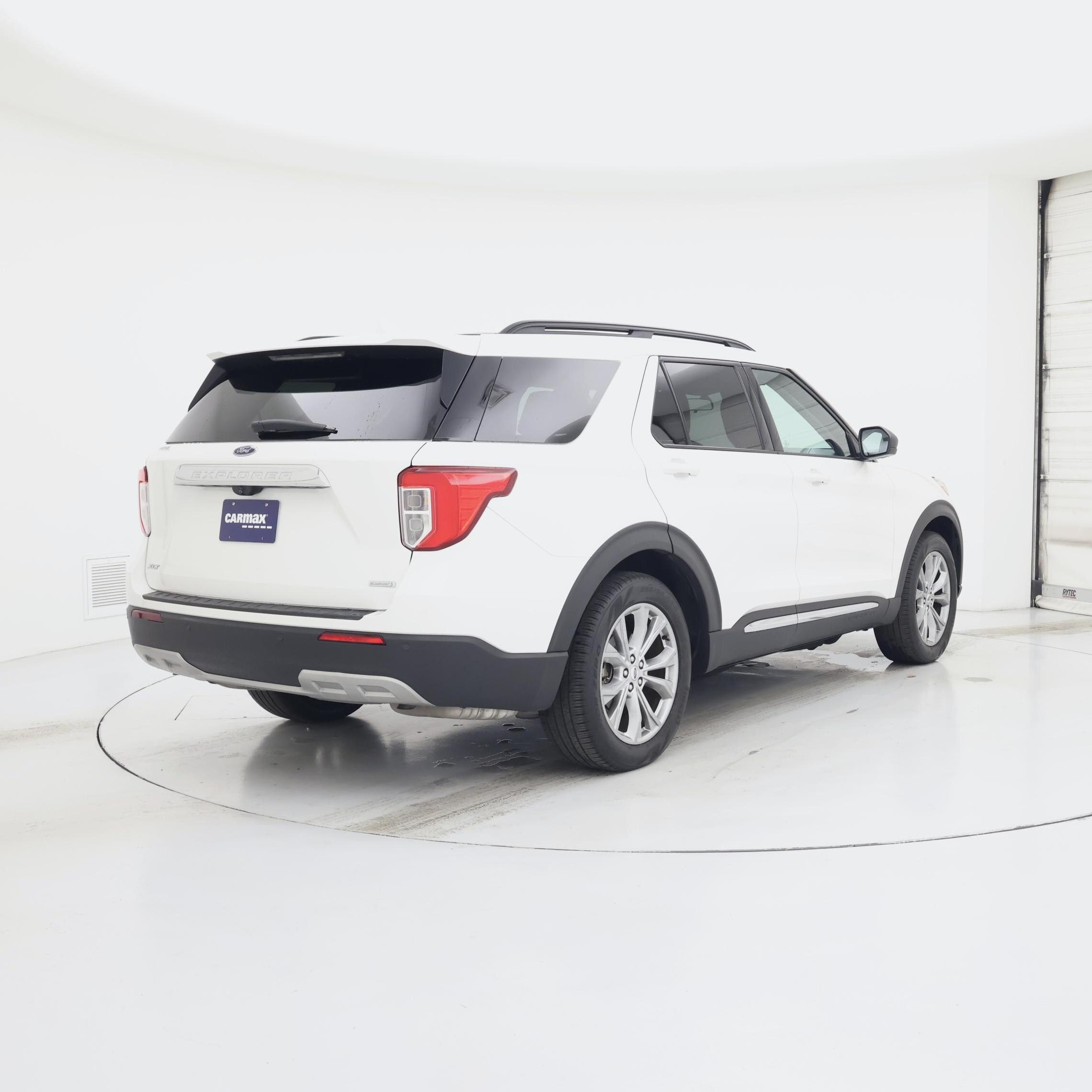 Thumbnail: 2020 Ford Explorer - 8