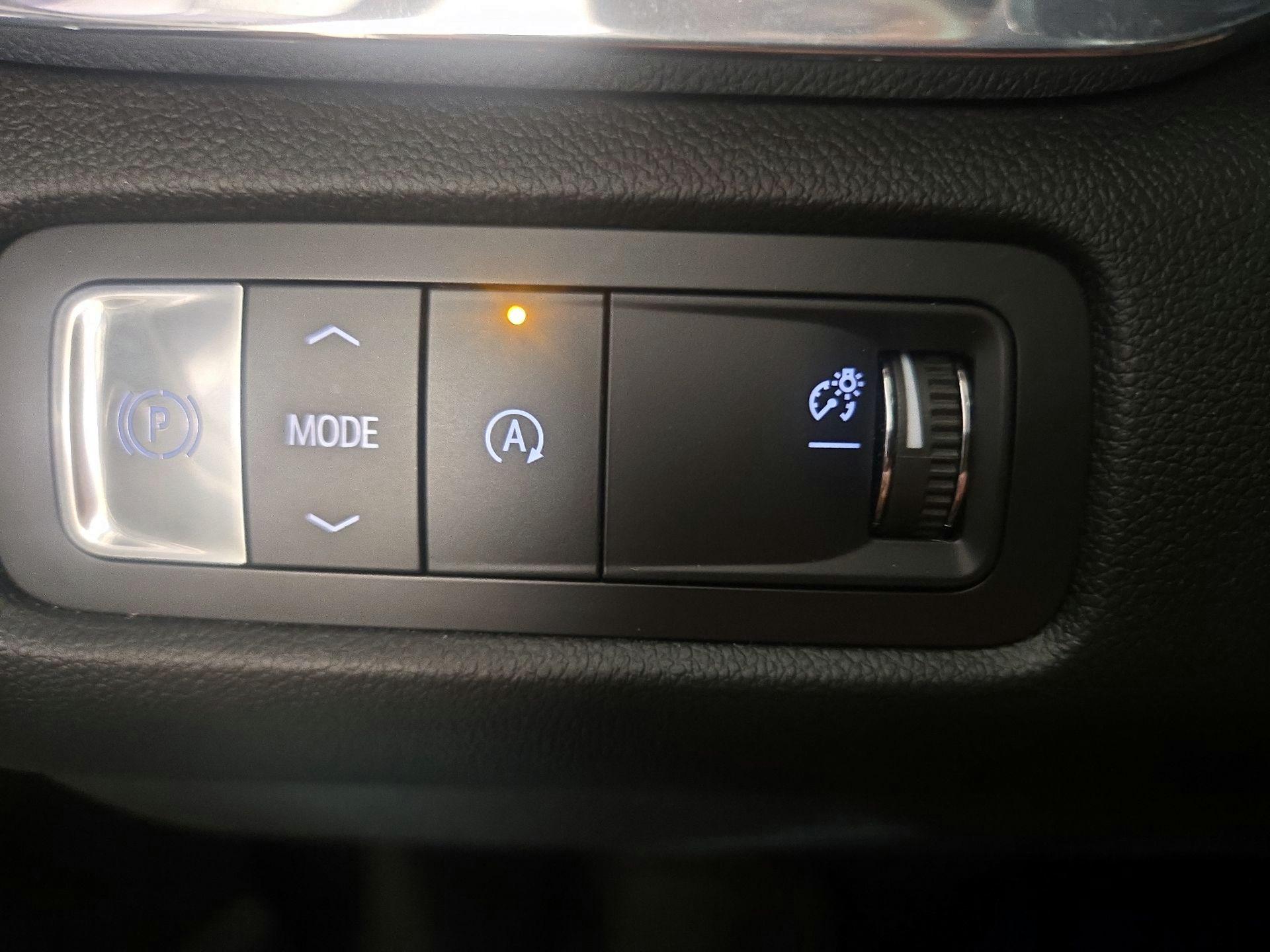 Thumbnail: 2025 GMC Acadia - 13
