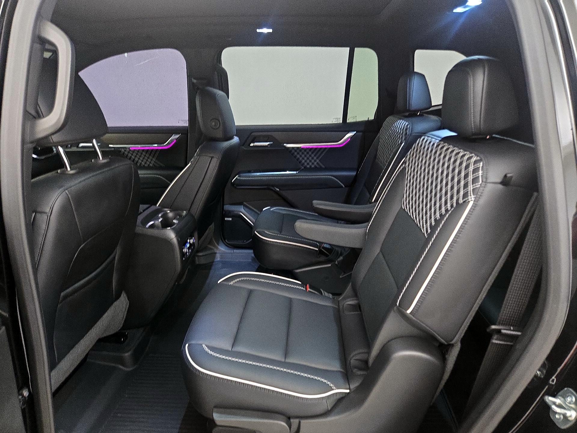 Thumbnail: 2025 GMC Acadia - 19