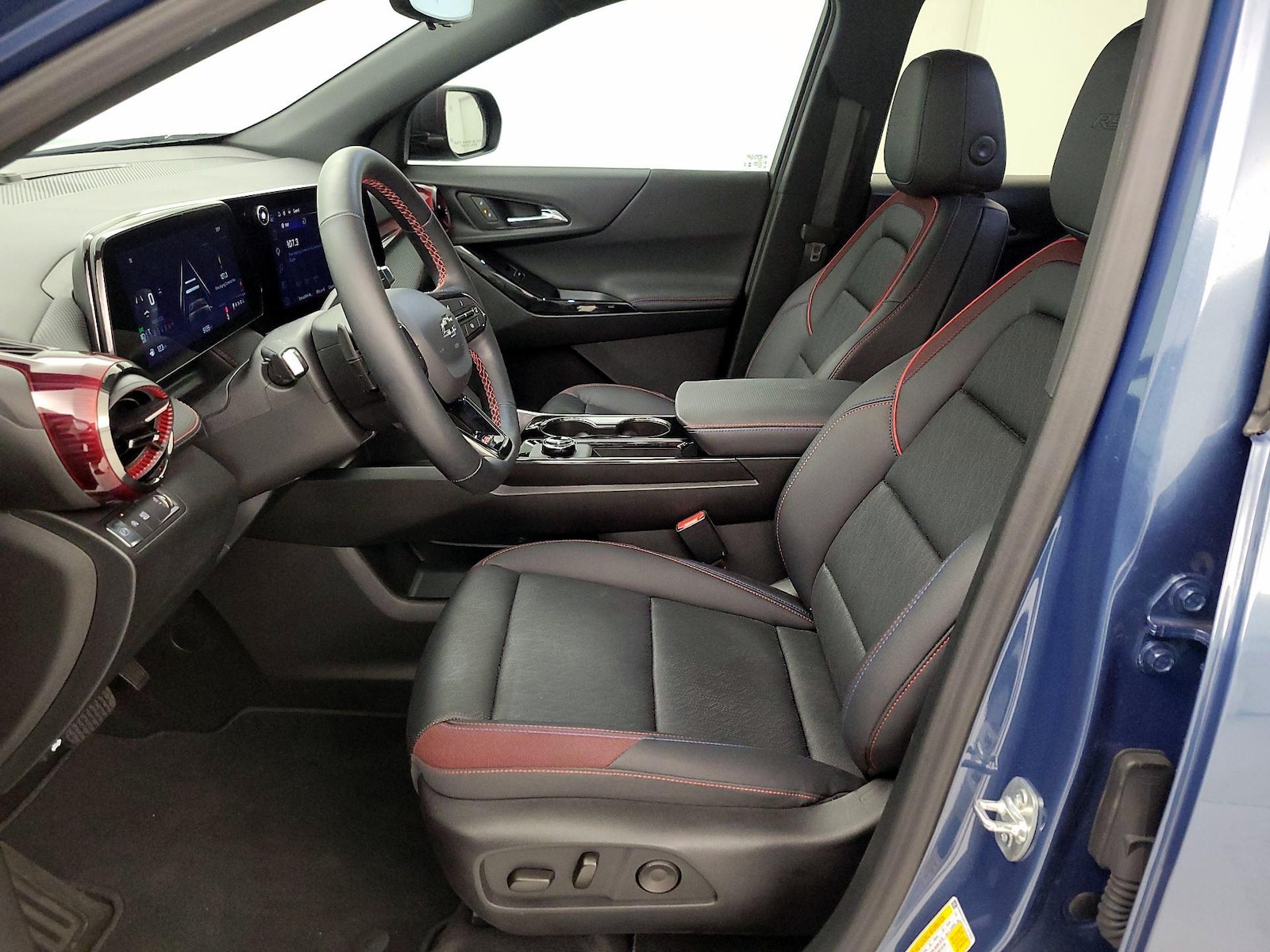 2026 Chevrolet Equinox RS - Photo 12