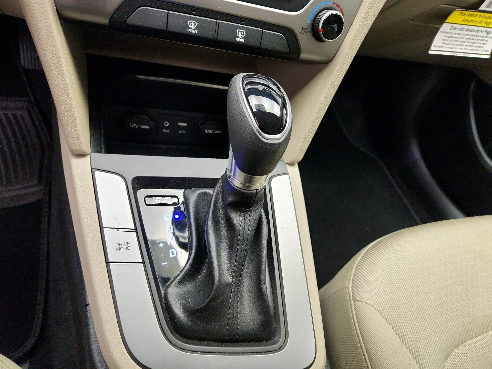 Thumbnail: 2018 Hyundai Elantra - 17