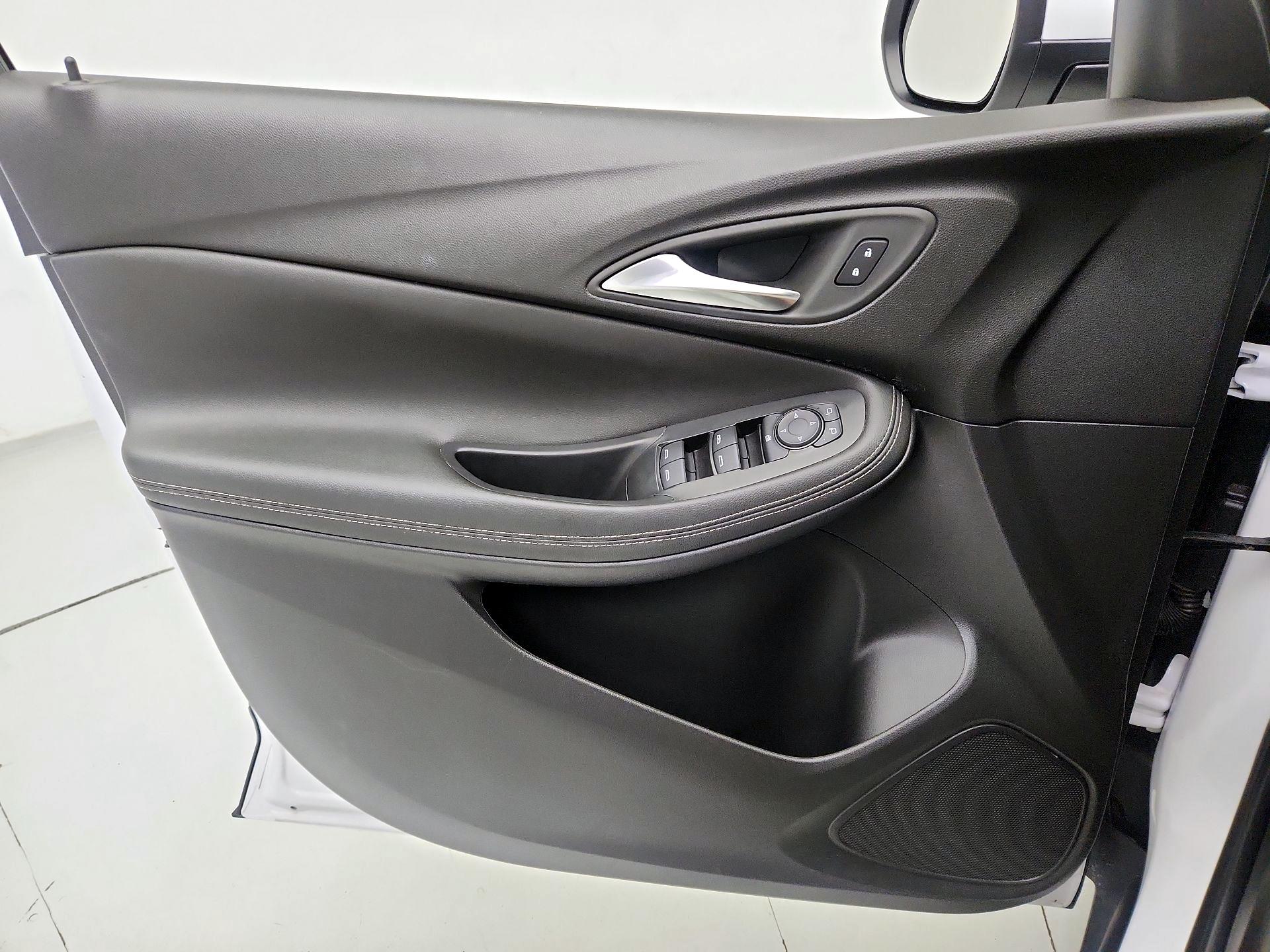 Thumbnail: 2025 Buick Encore GX - 12