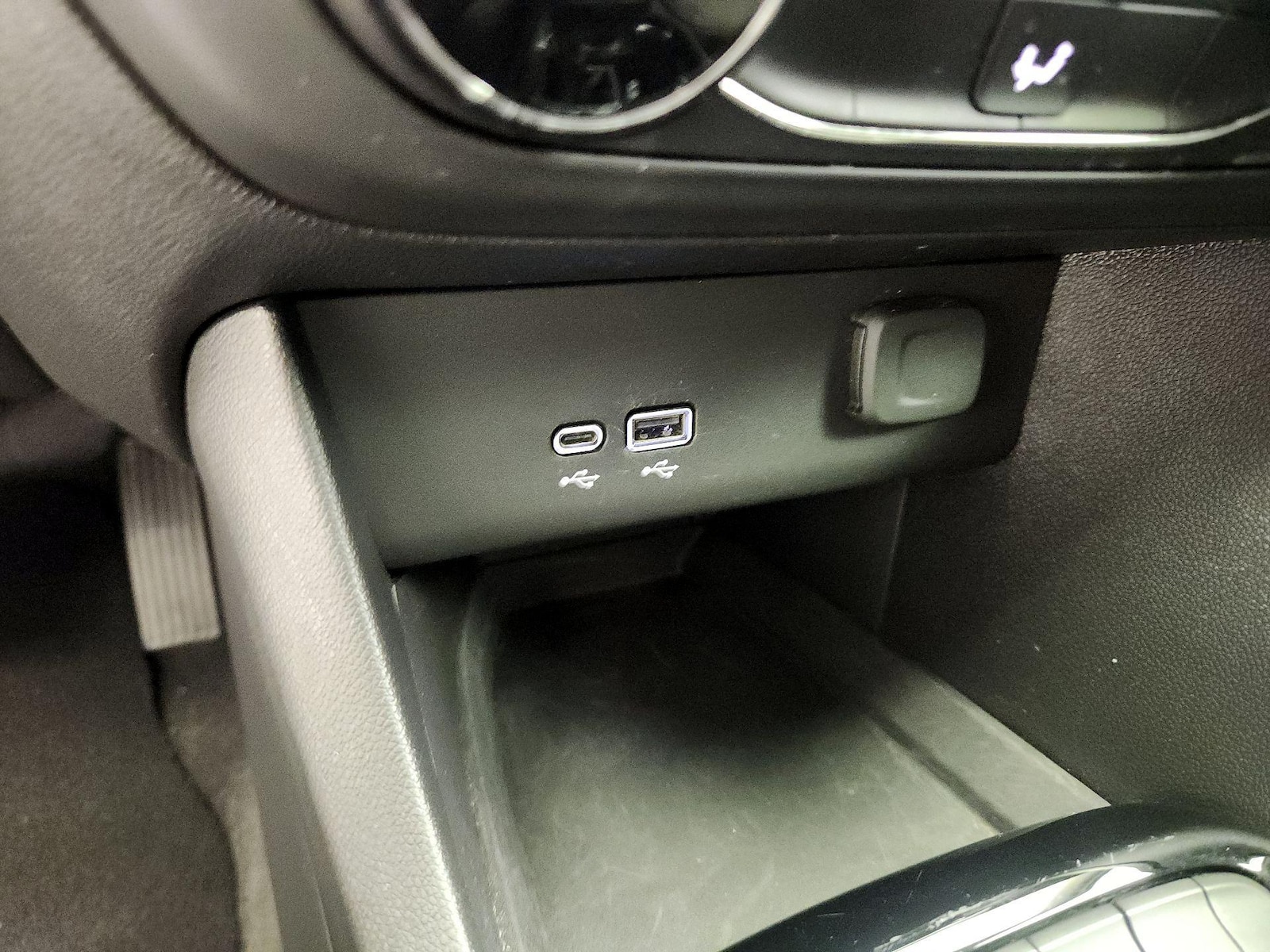 2025 Buick Encore GX Preferred - Photo 19