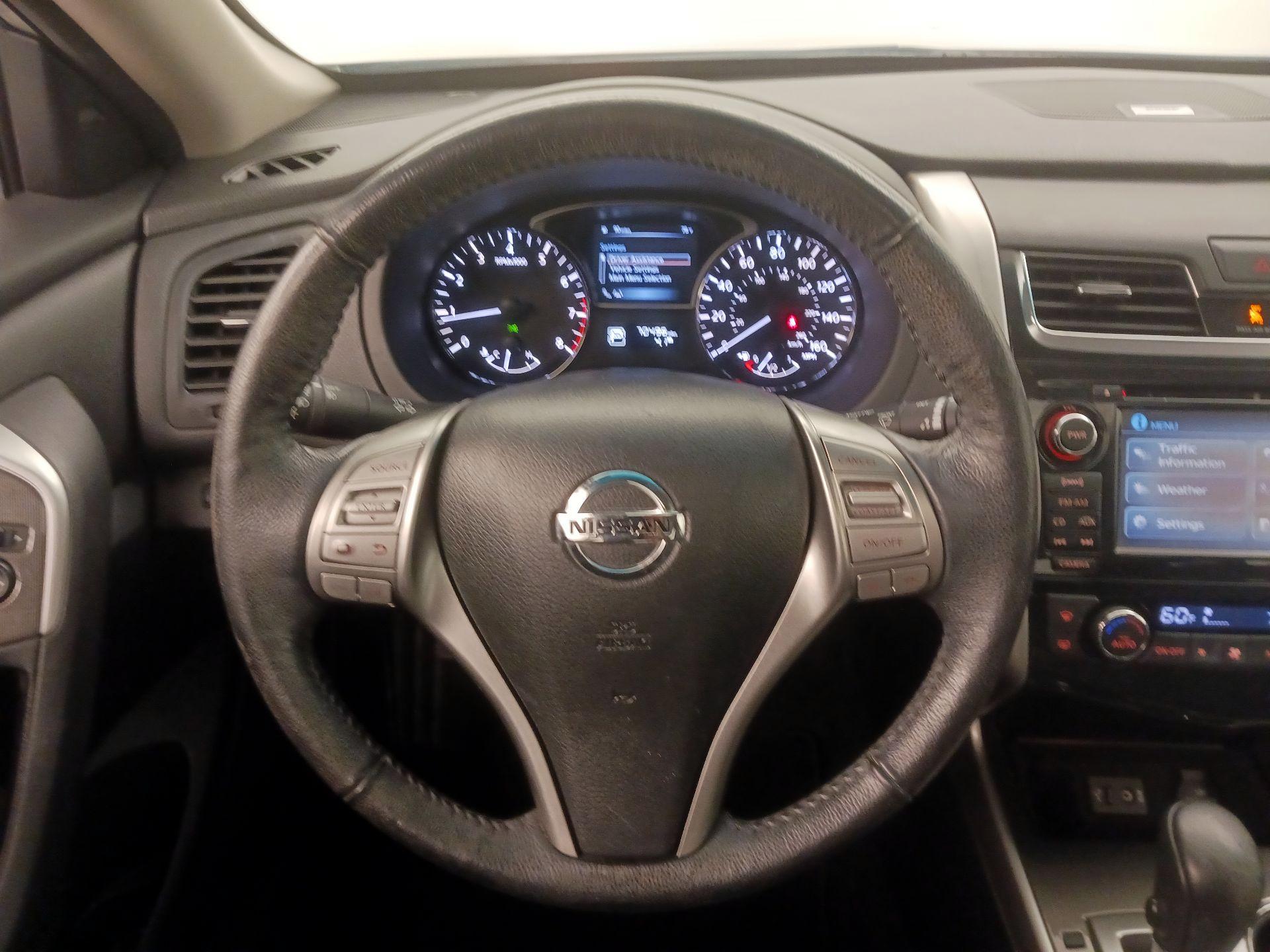 Thumbnail: 2014 Nissan Altima - 10