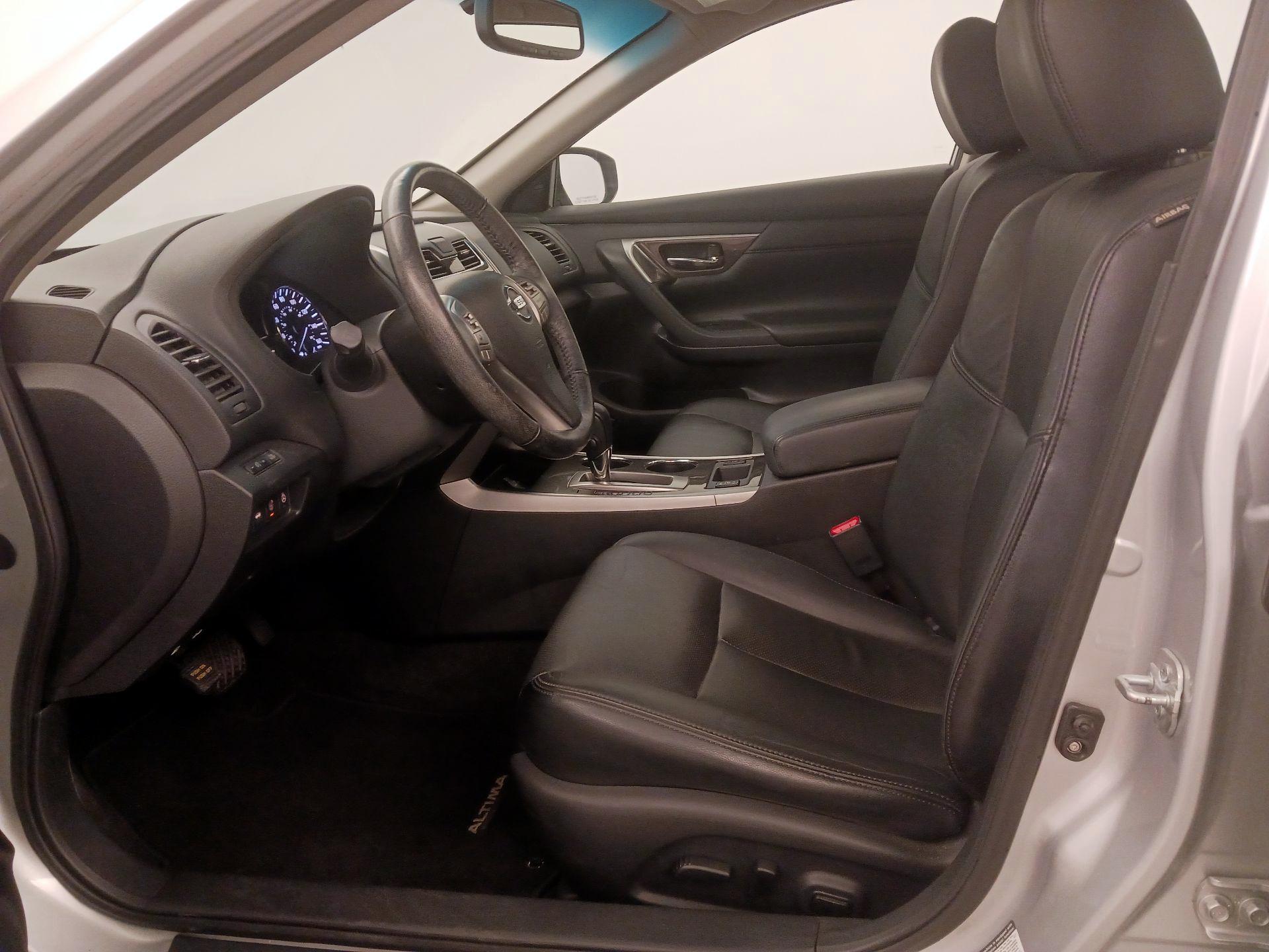 Thumbnail: 2014 Nissan Altima - 11