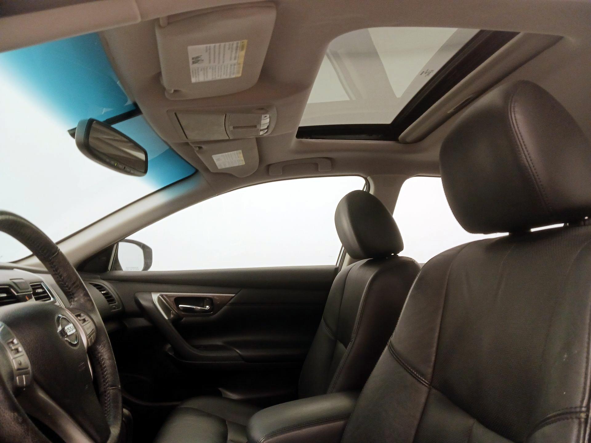 Thumbnail: 2014 Nissan Altima - 20
