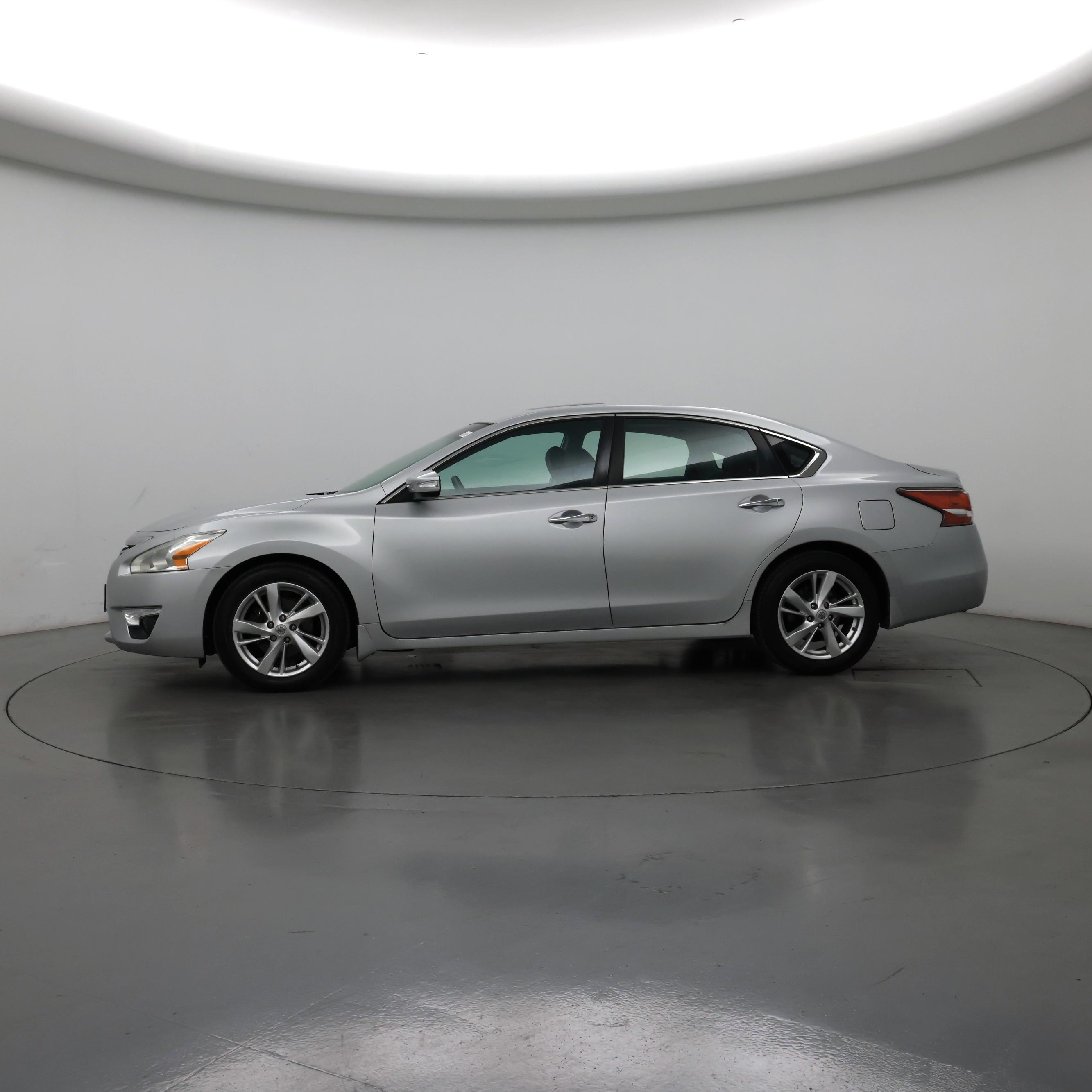Thumbnail: 2014 Nissan Altima - 3