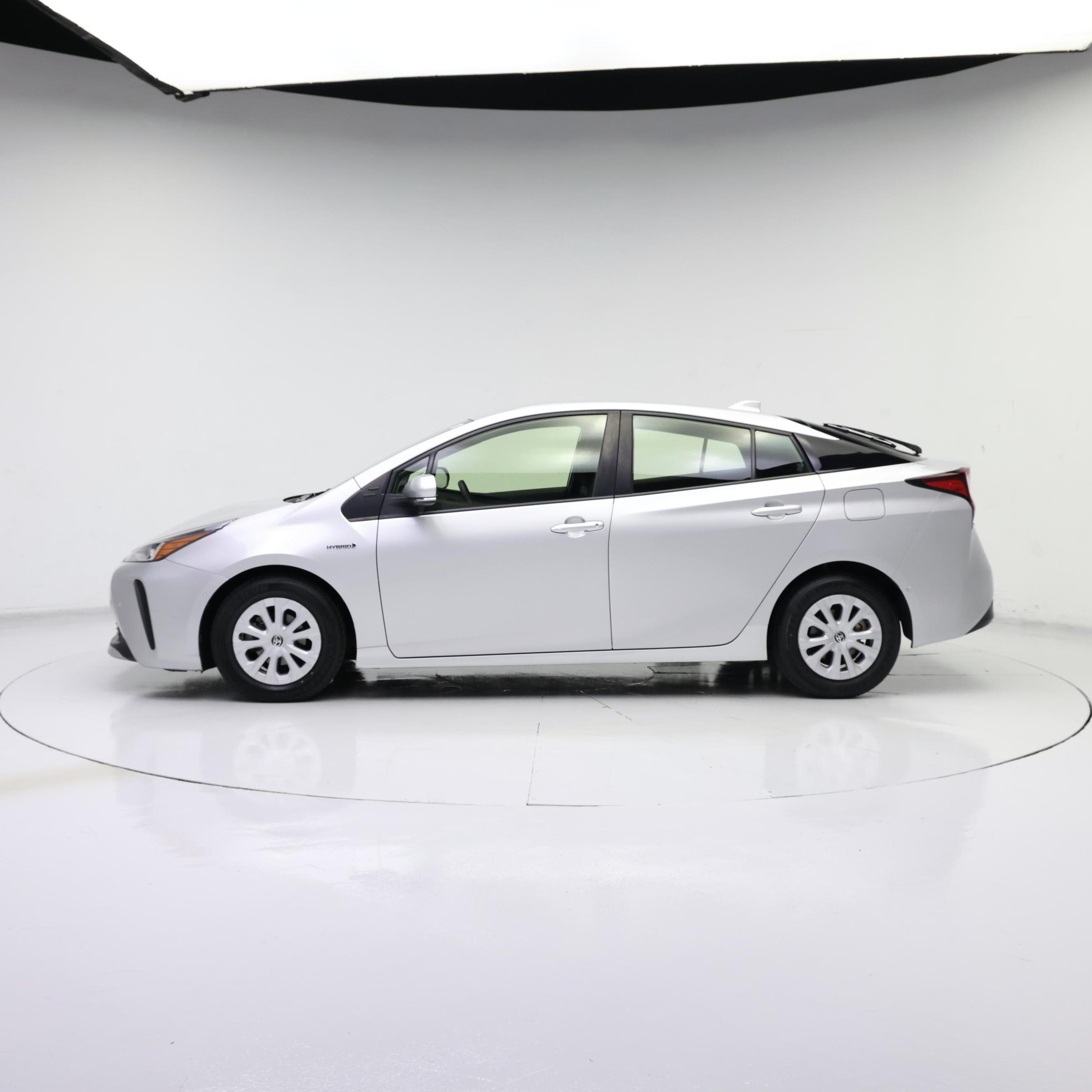 Thumbnail: 2021 Toyota Prius - 3