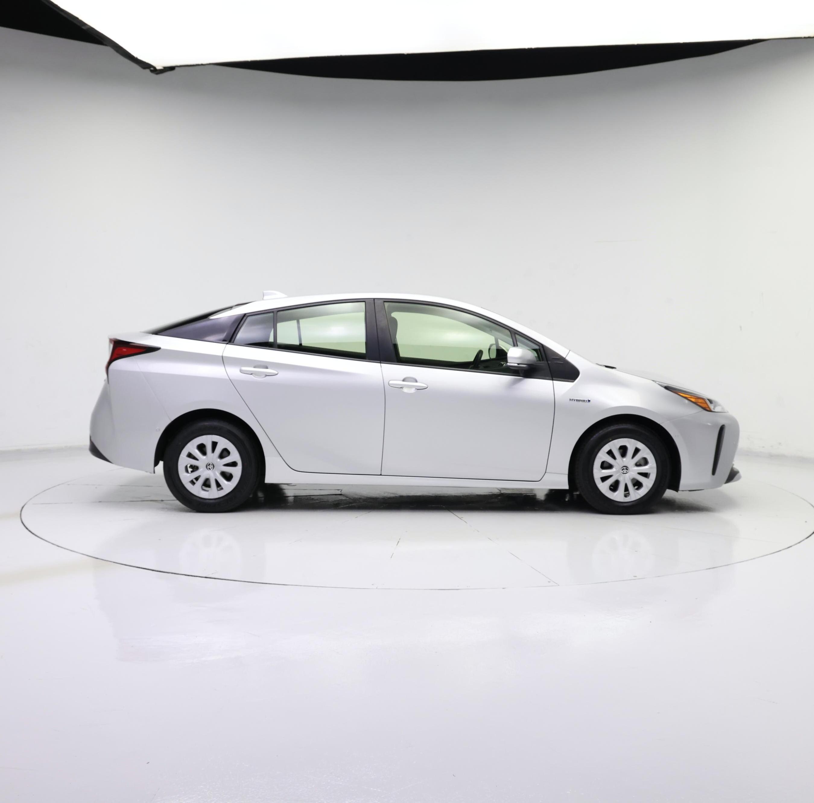 Thumbnail: 2021 Toyota Prius - 7
