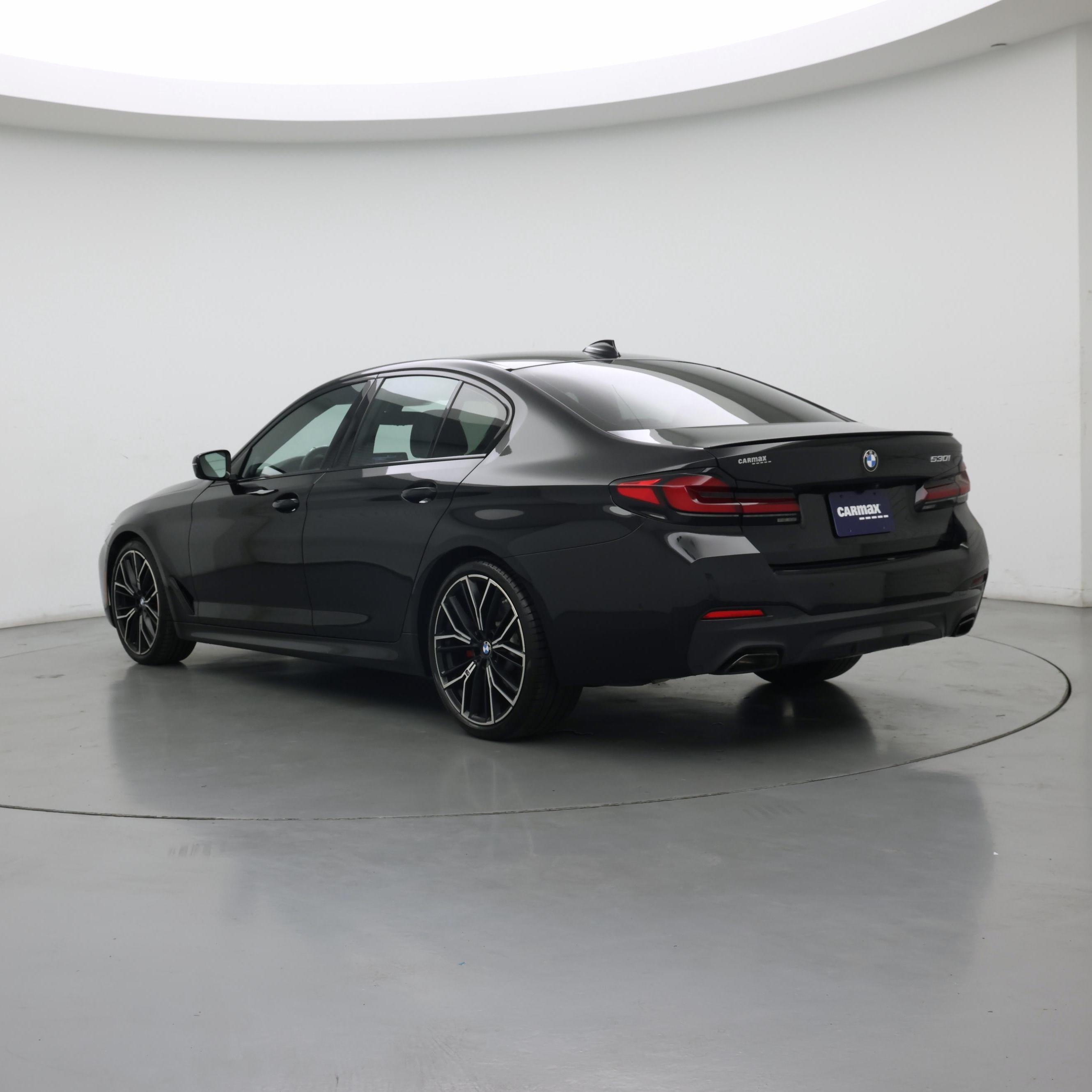 Thumbnail: 2023 BMW 5 Series - 2